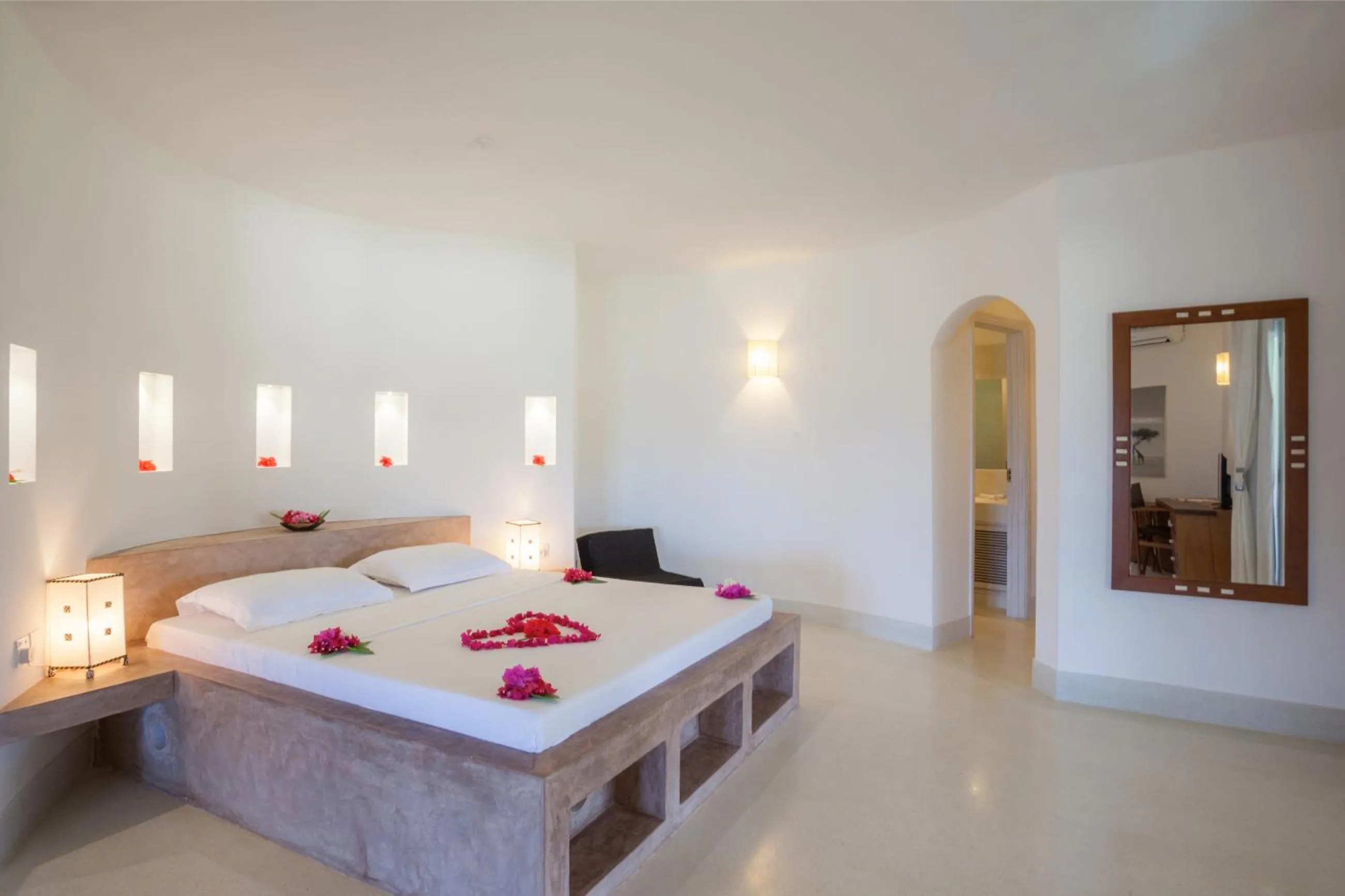 Photo of the whole room, Bed in The Kasa Malindi