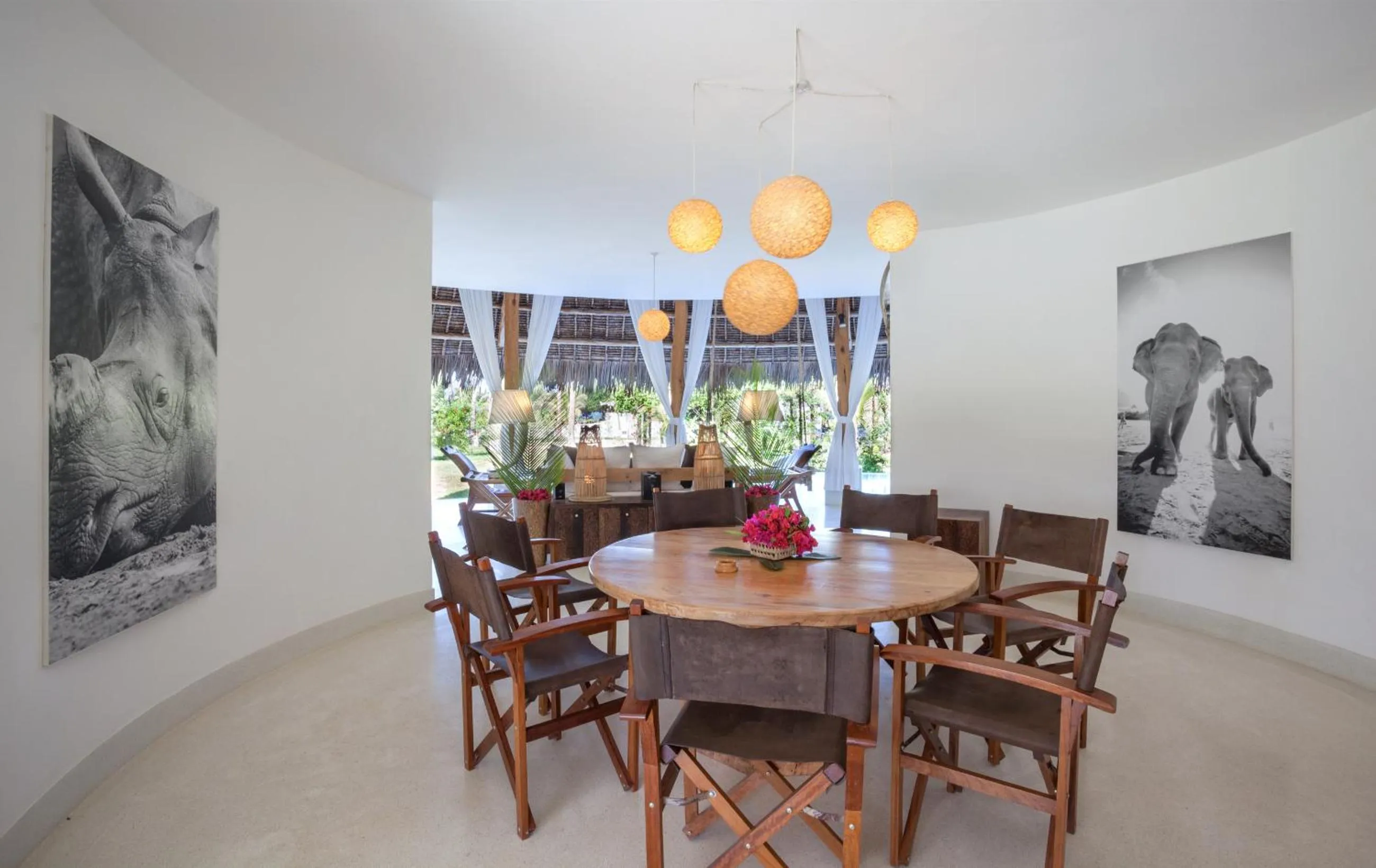 Communal lounge/ TV room in The Kasa Malindi