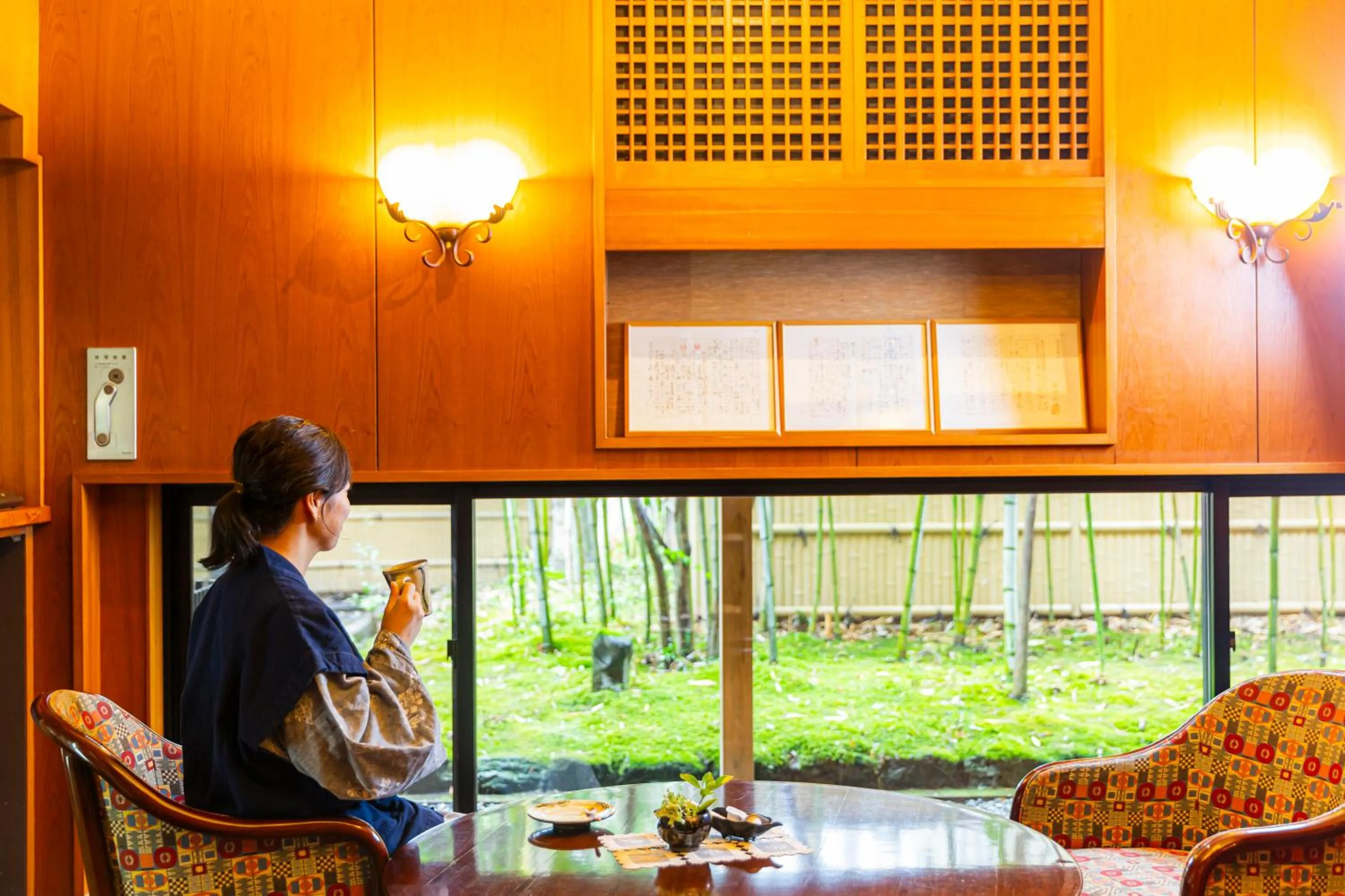 Communal lounge/ TV room in Hotel Kazahaya