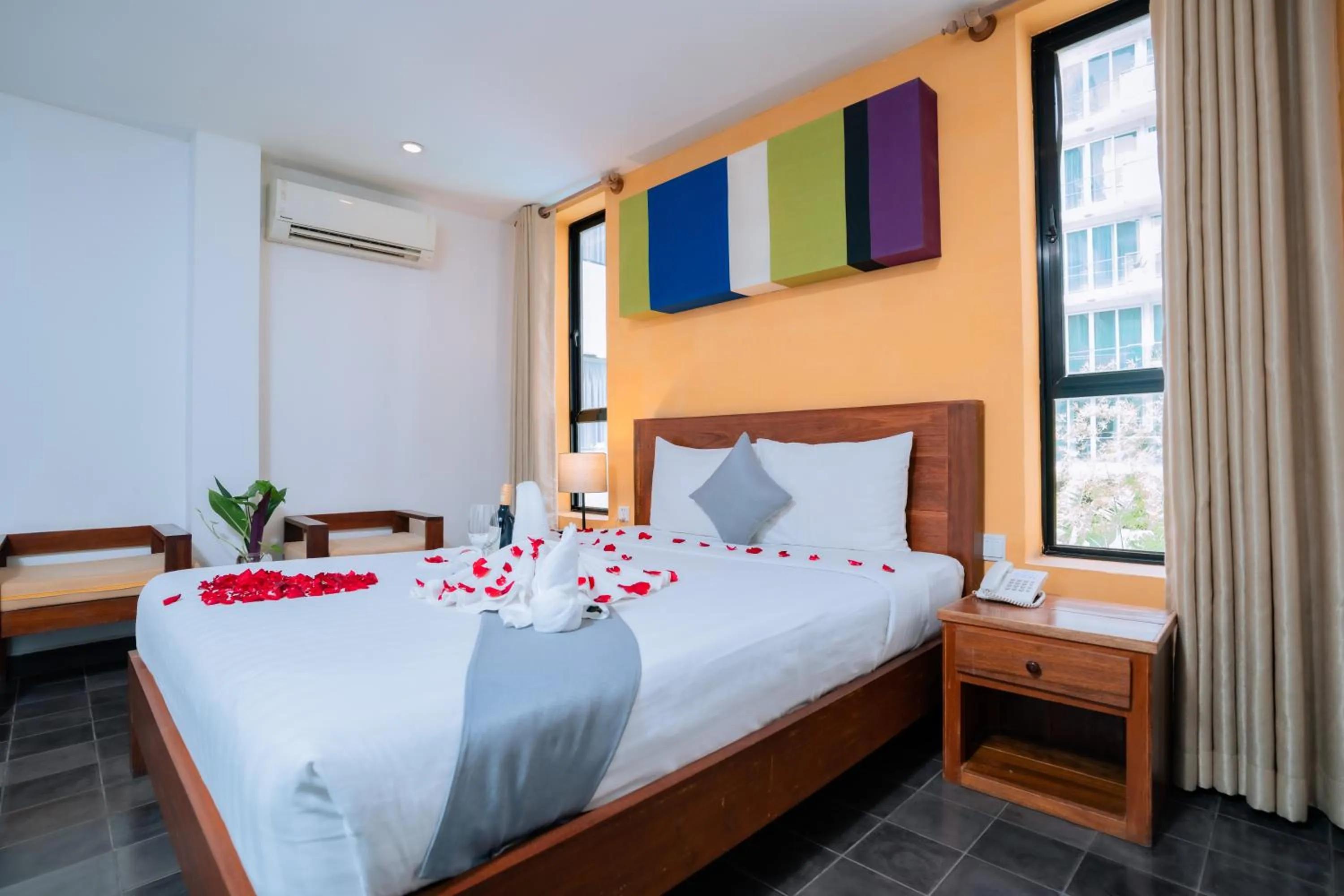 Bedroom, Bed in Home Chic Hotel