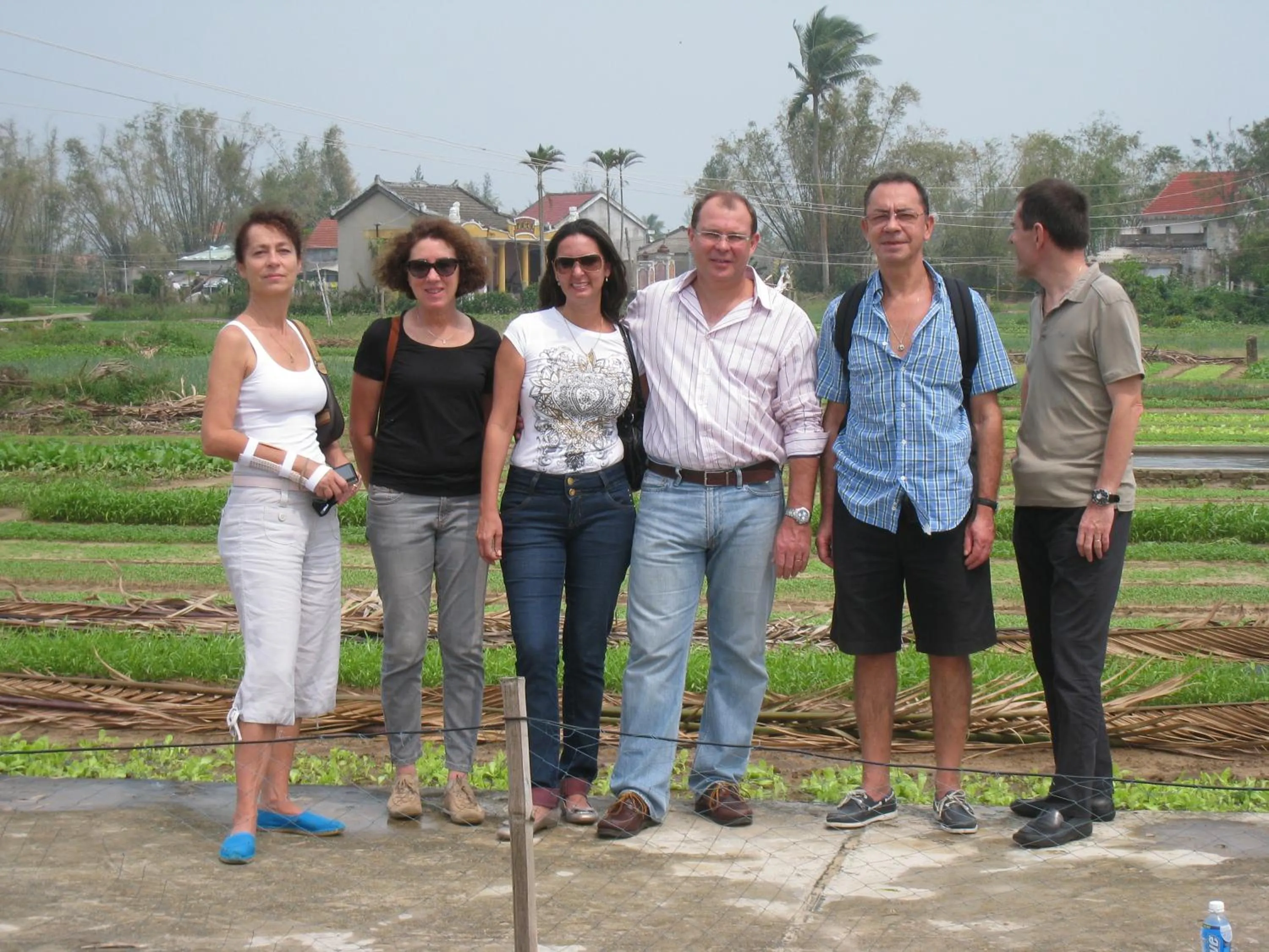 People in Chez Xuân ở Hội An - Rooms & more