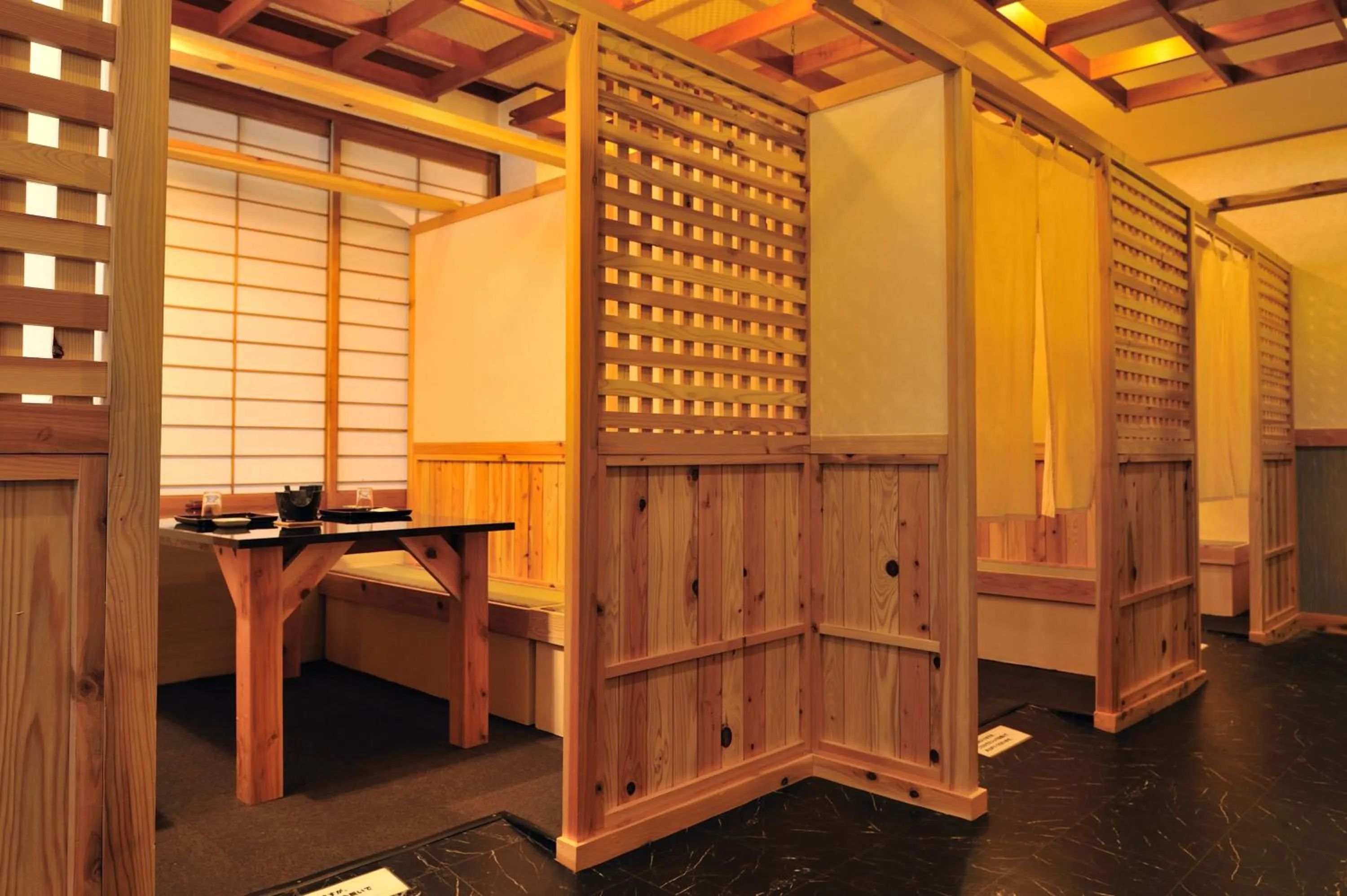 Area and facilities in Tsubakikan