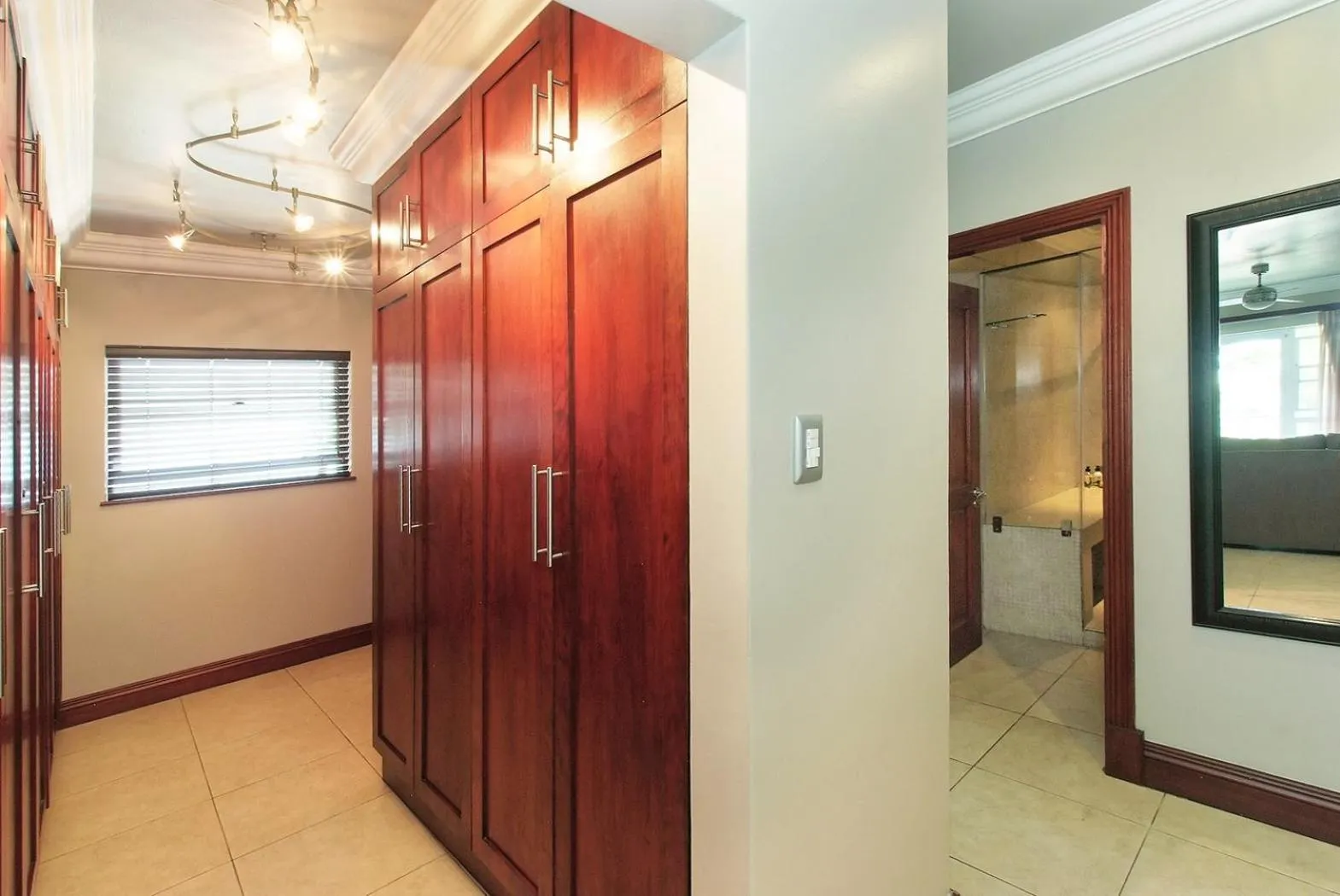 Area and facilities in uShaka Manor Guest House