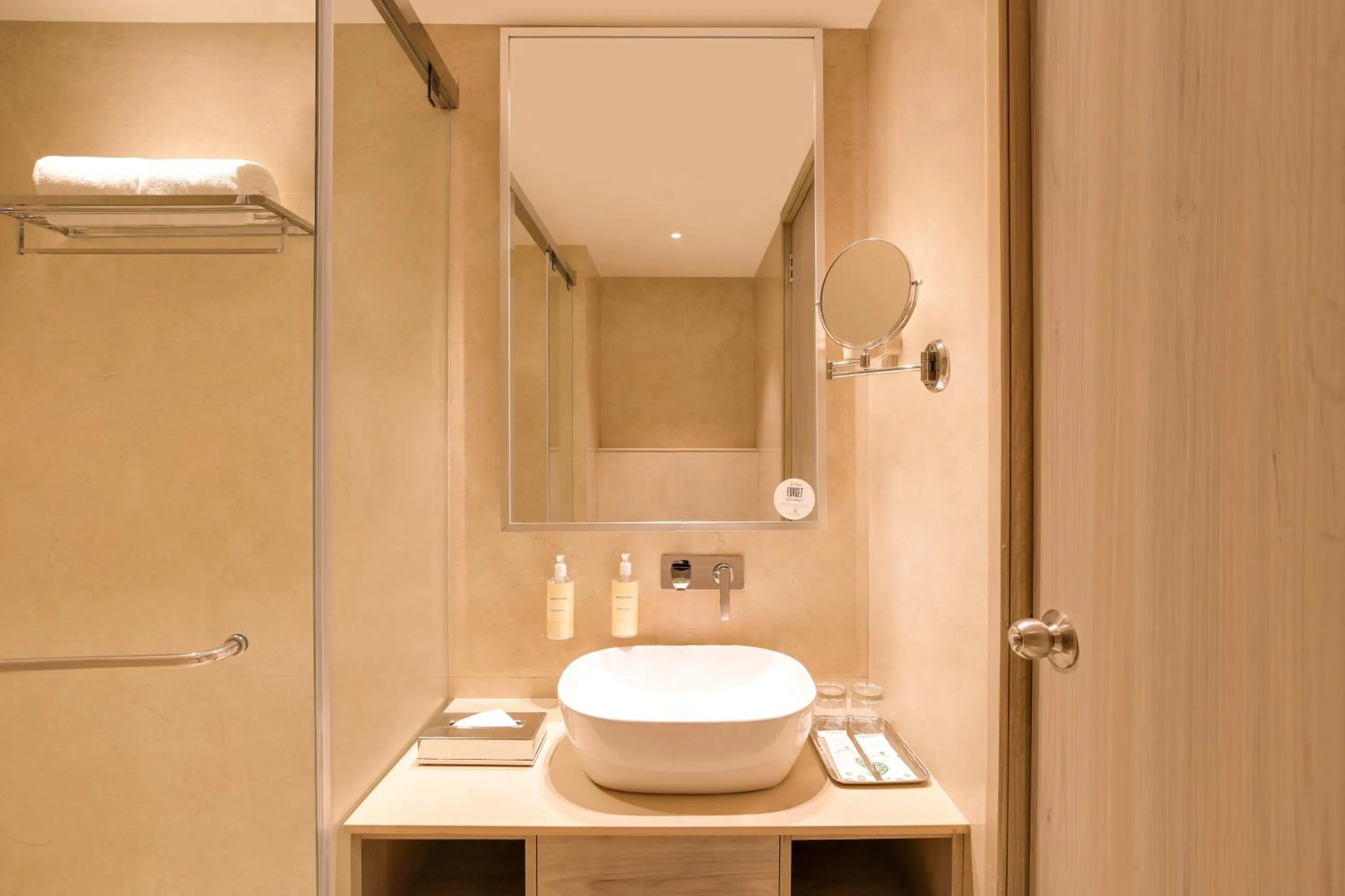 Bathroom in Lemon Tree Hotel, Jamnagar