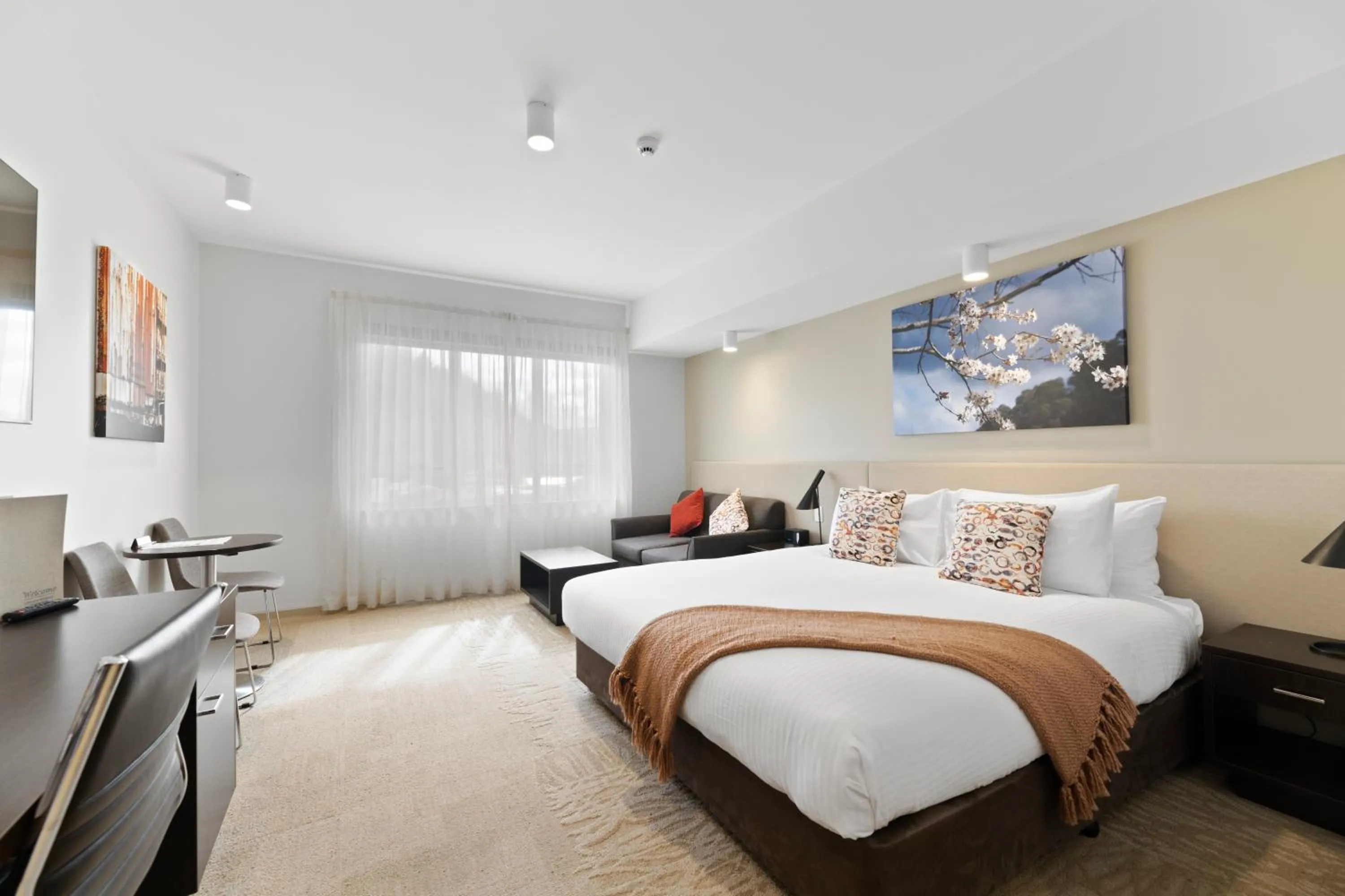 Photo of the whole room, Bed in Lithgow Workies Club Motel