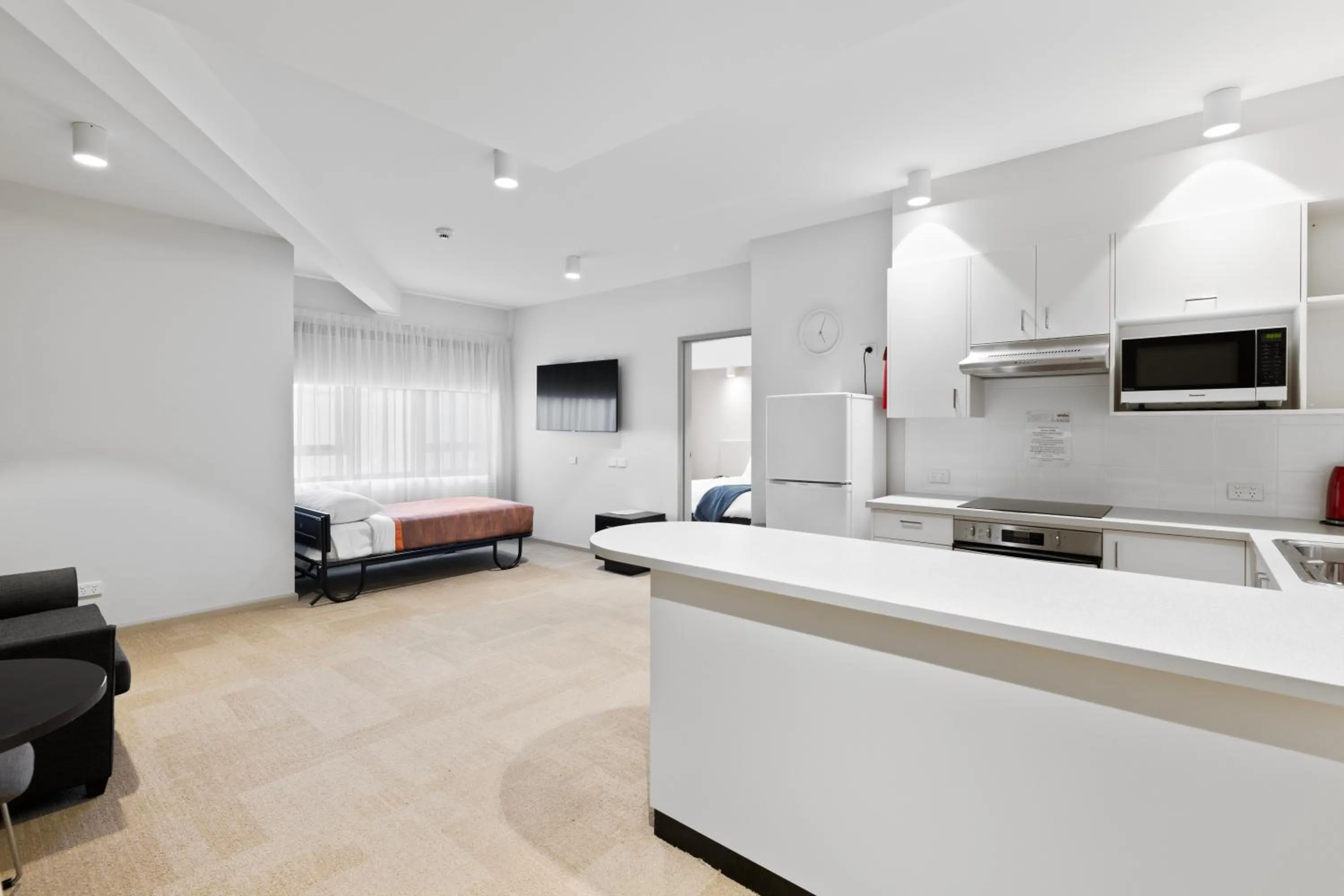 Bed in Lithgow Workies Club Motel