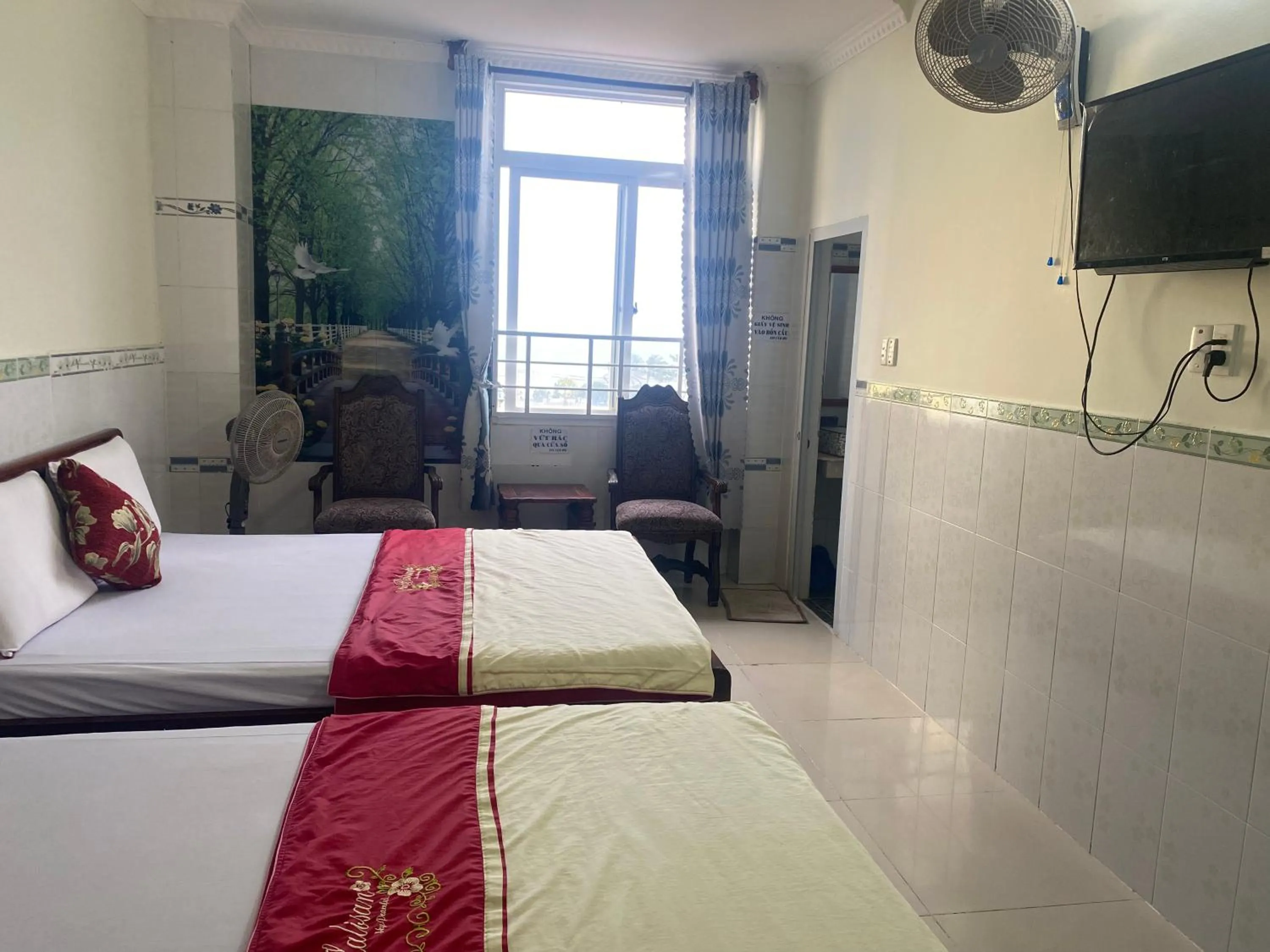 Bed in Hoang Linh Hotel