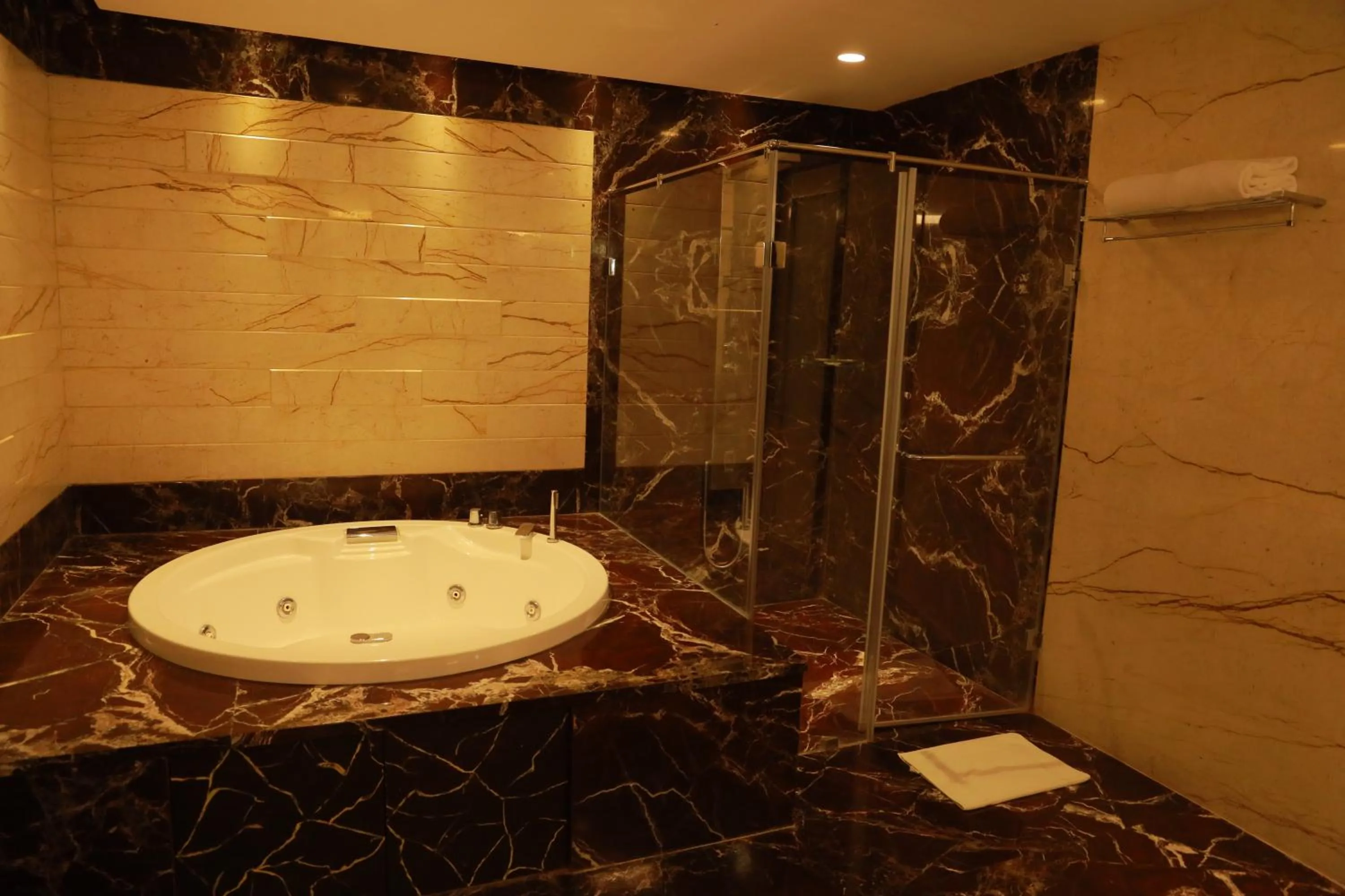 Bathroom in CJ Pallazzio,Salem