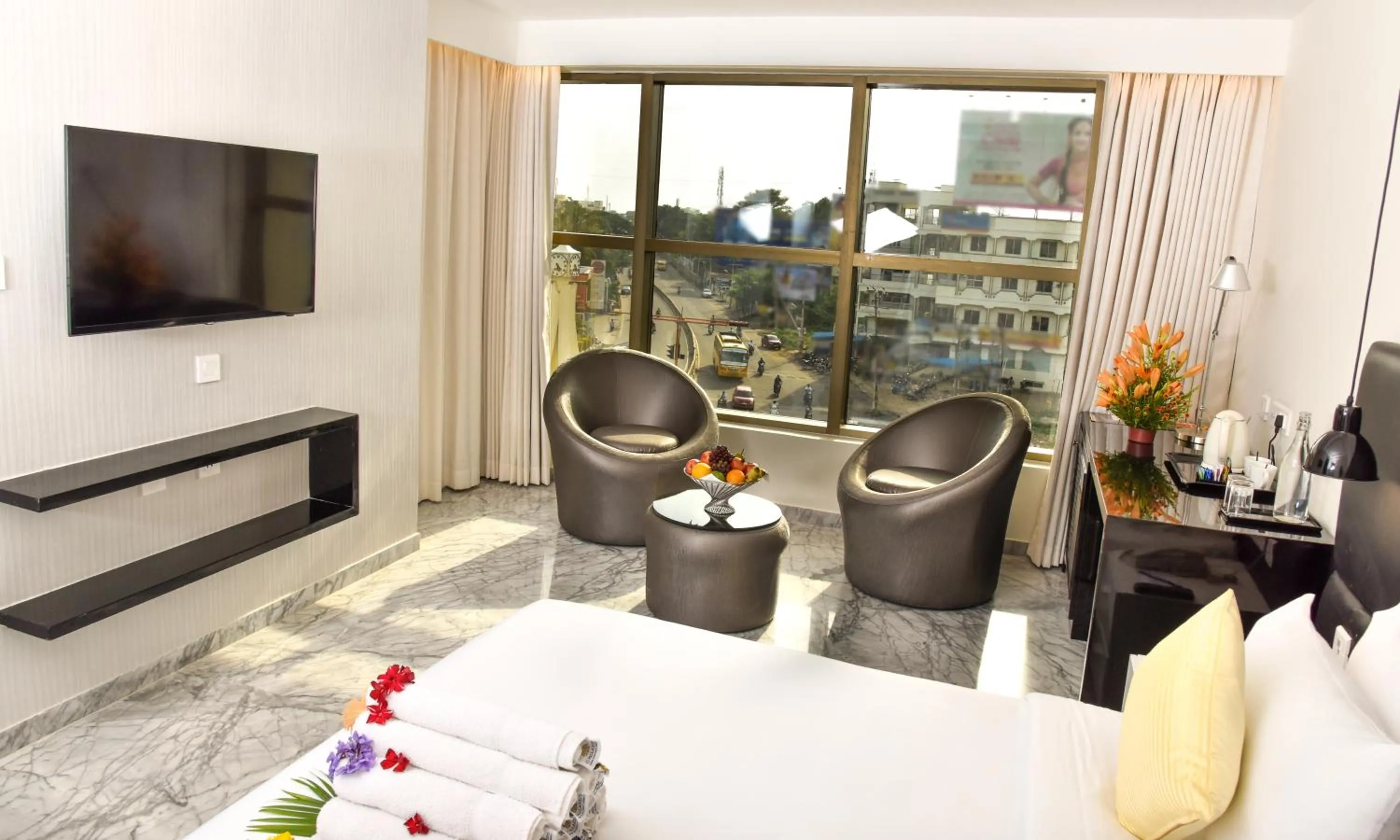 TV and multimedia in CJ Pallazzio,Salem