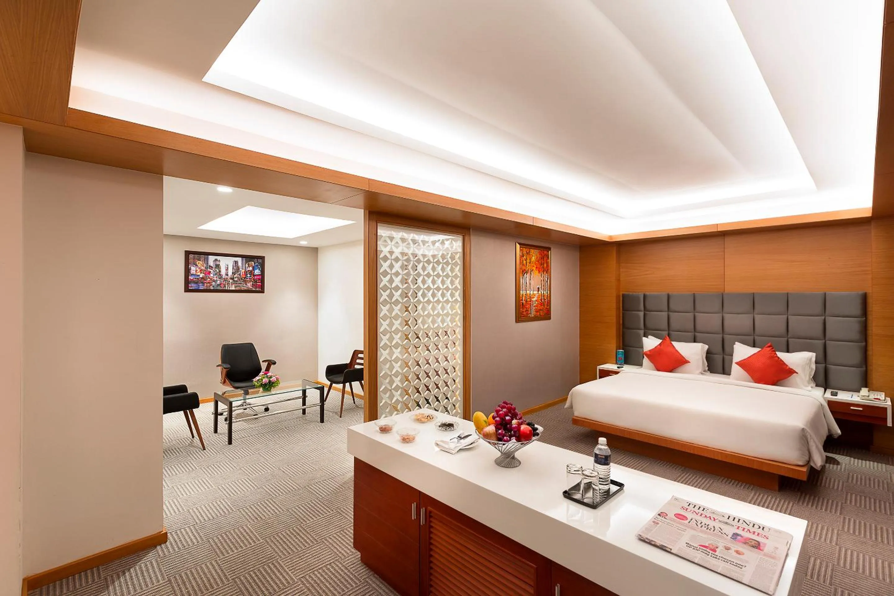 Photo of the whole room, Bed in CJ Pallazzio,Salem