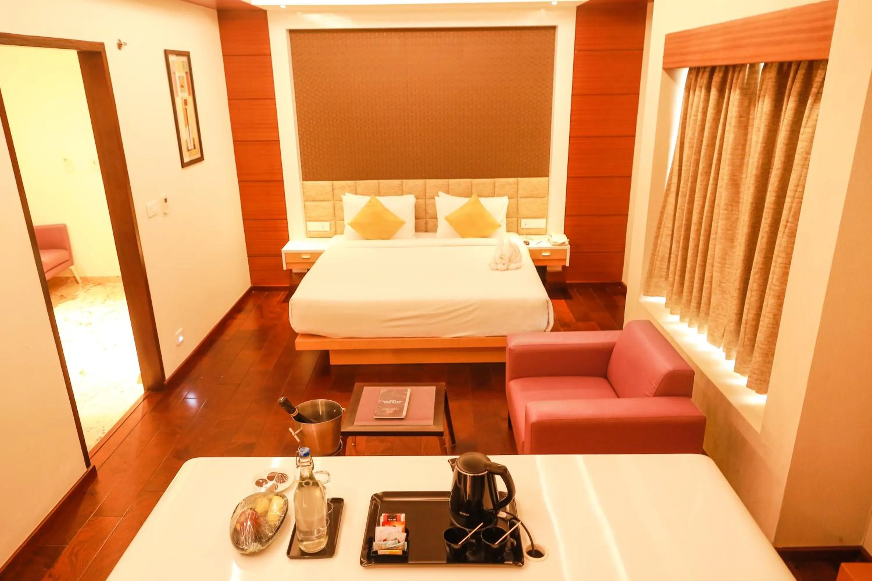 Bed in CJ Pallazzio,Salem