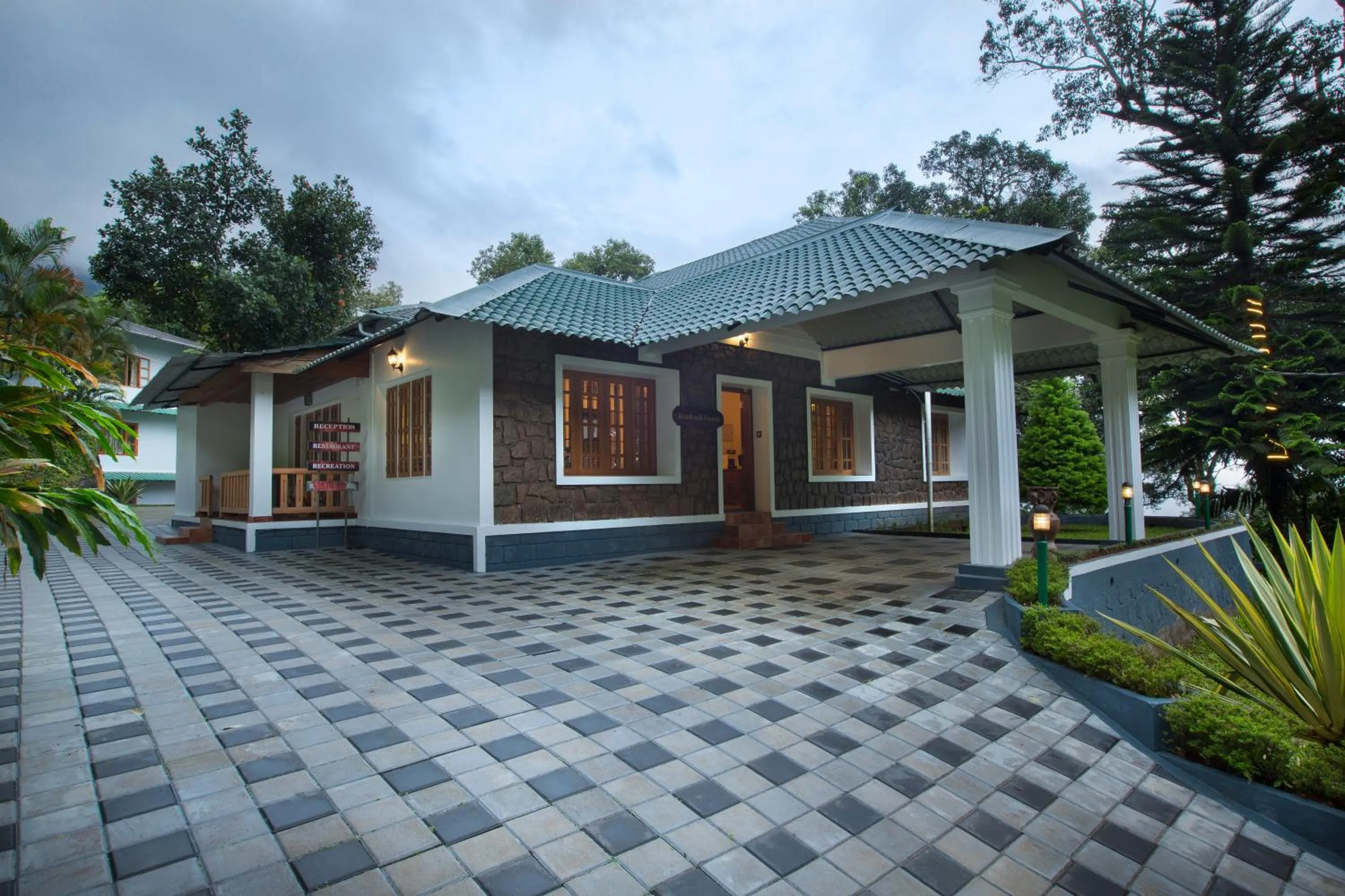 Bracknell Forest Munnar