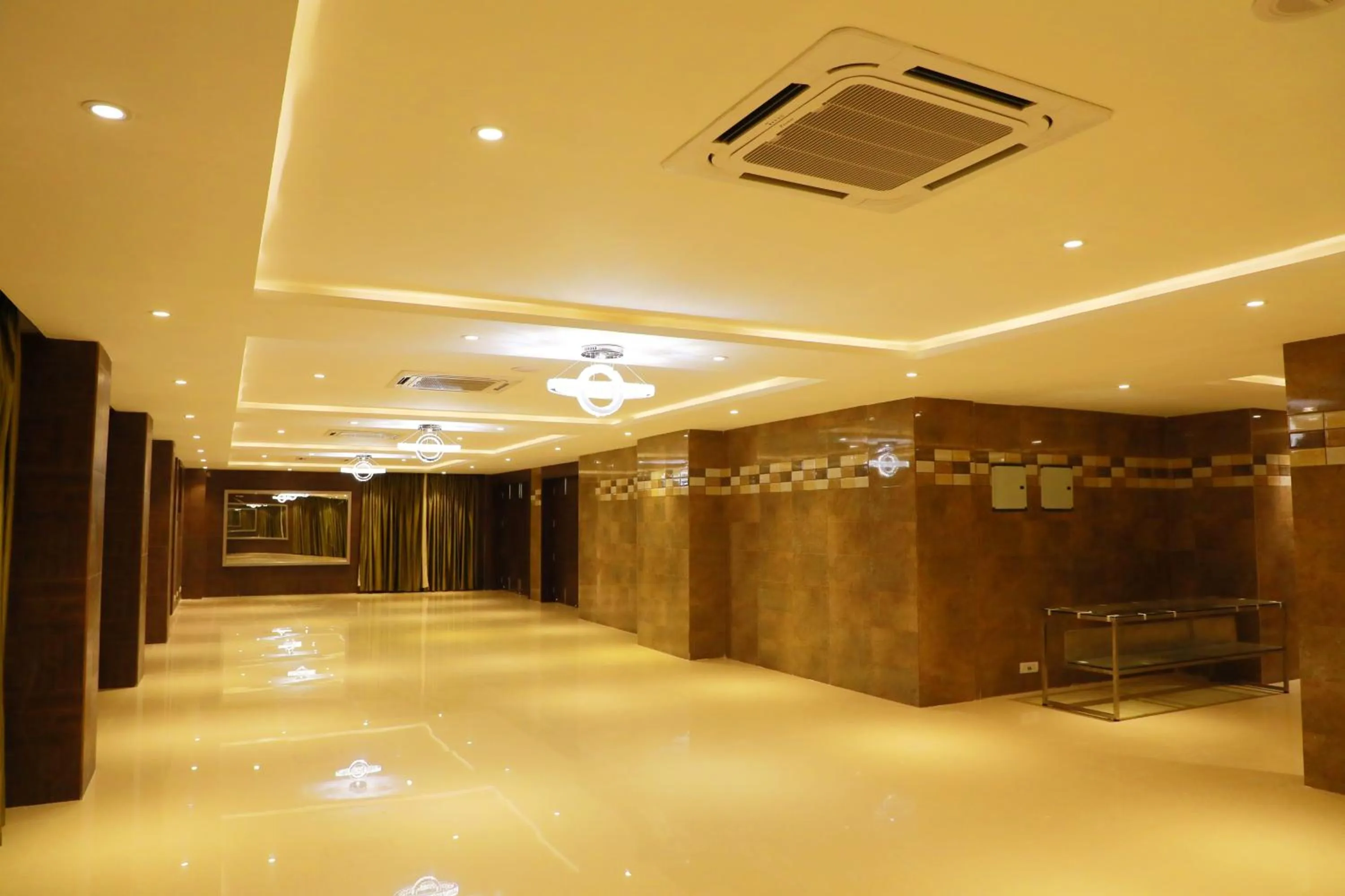 Banquet/Function facilities in Avenue Hotel