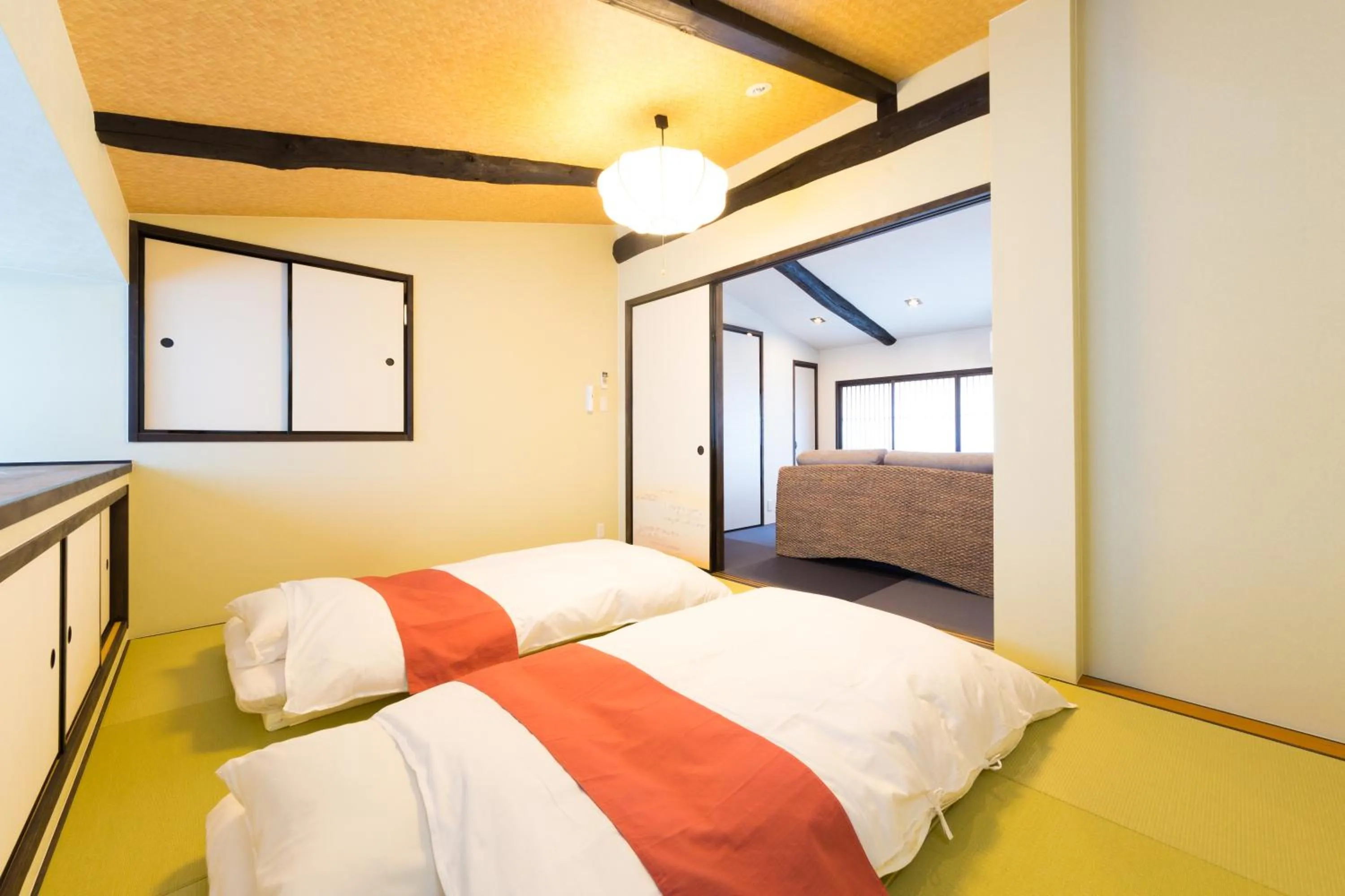 Bedroom, Bed in 京と家 鴨川五条 -Kyotoya Kamogawagojo-