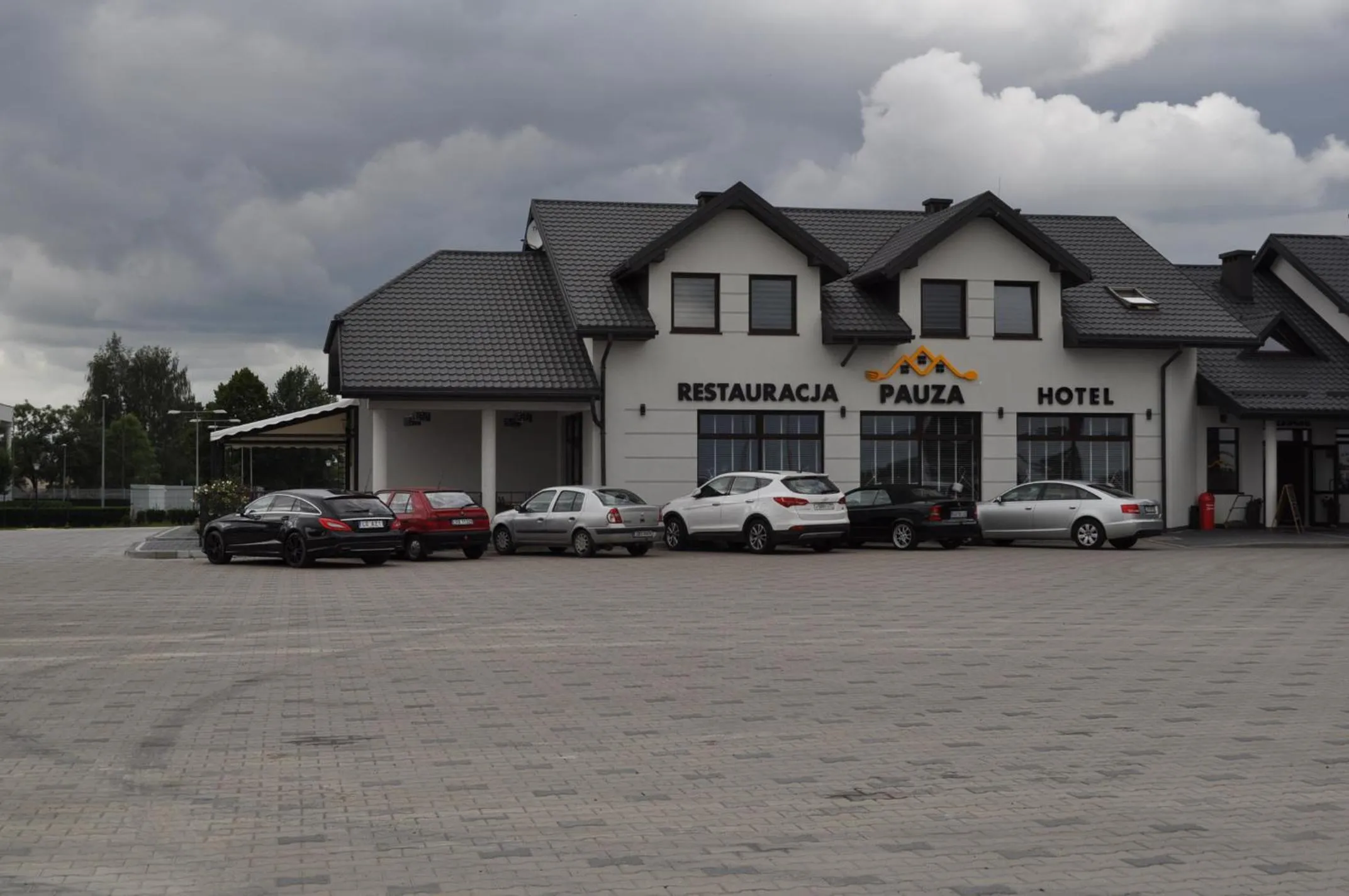 Property building in Hotel Pauza