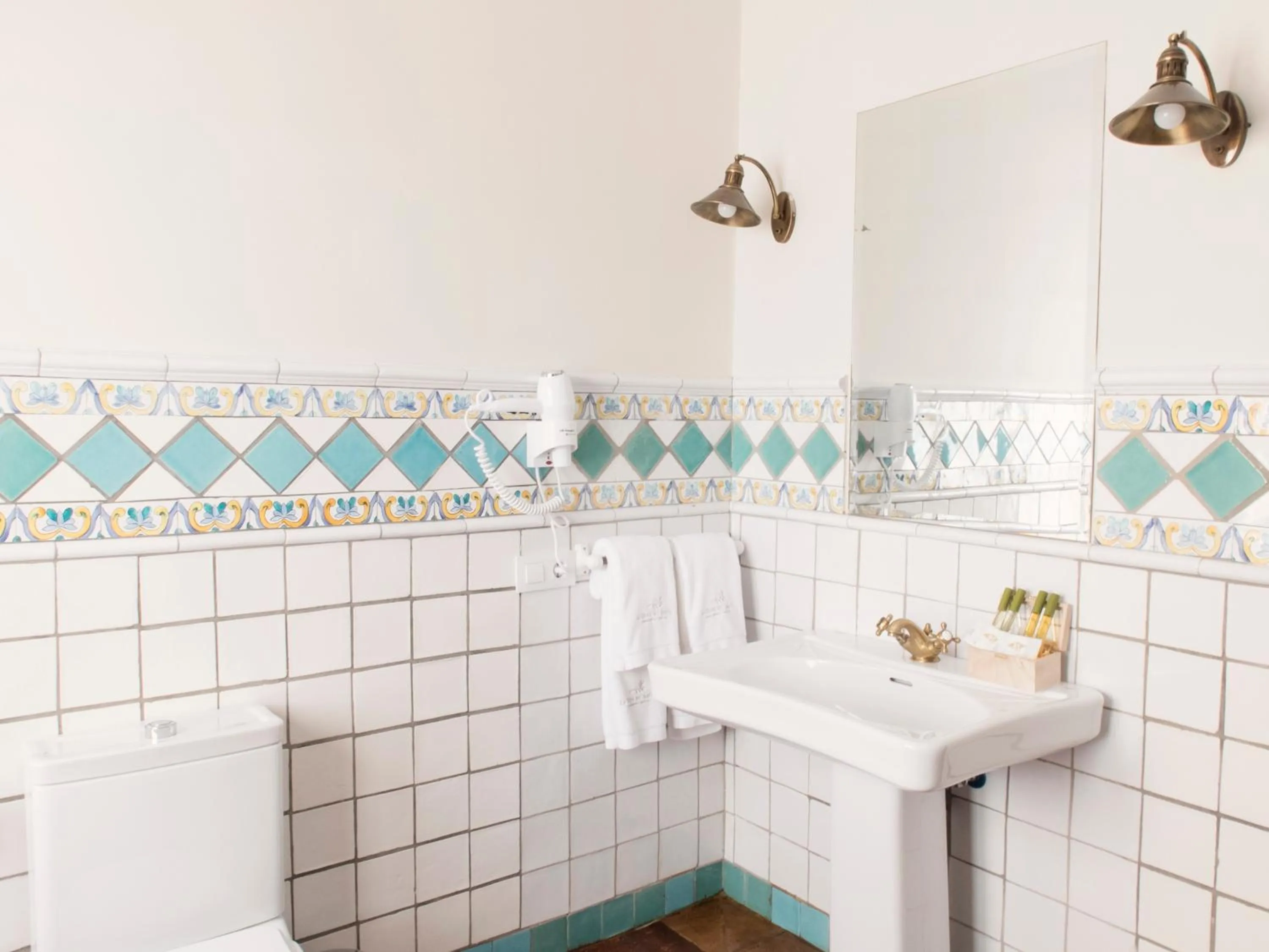 Bathroom in Apartamentos Casa del Aceite