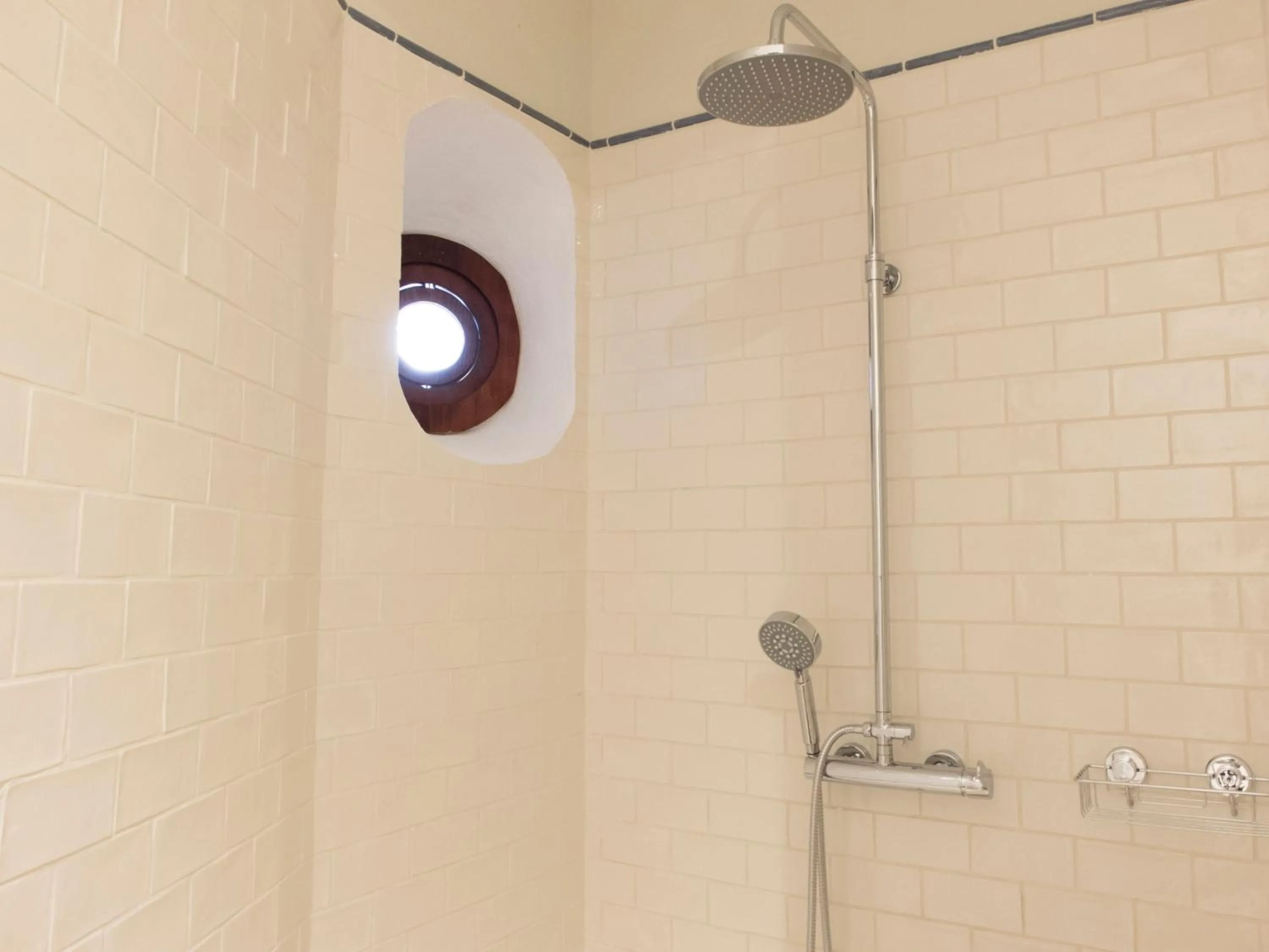 Shower in Apartamentos Casa del Aceite