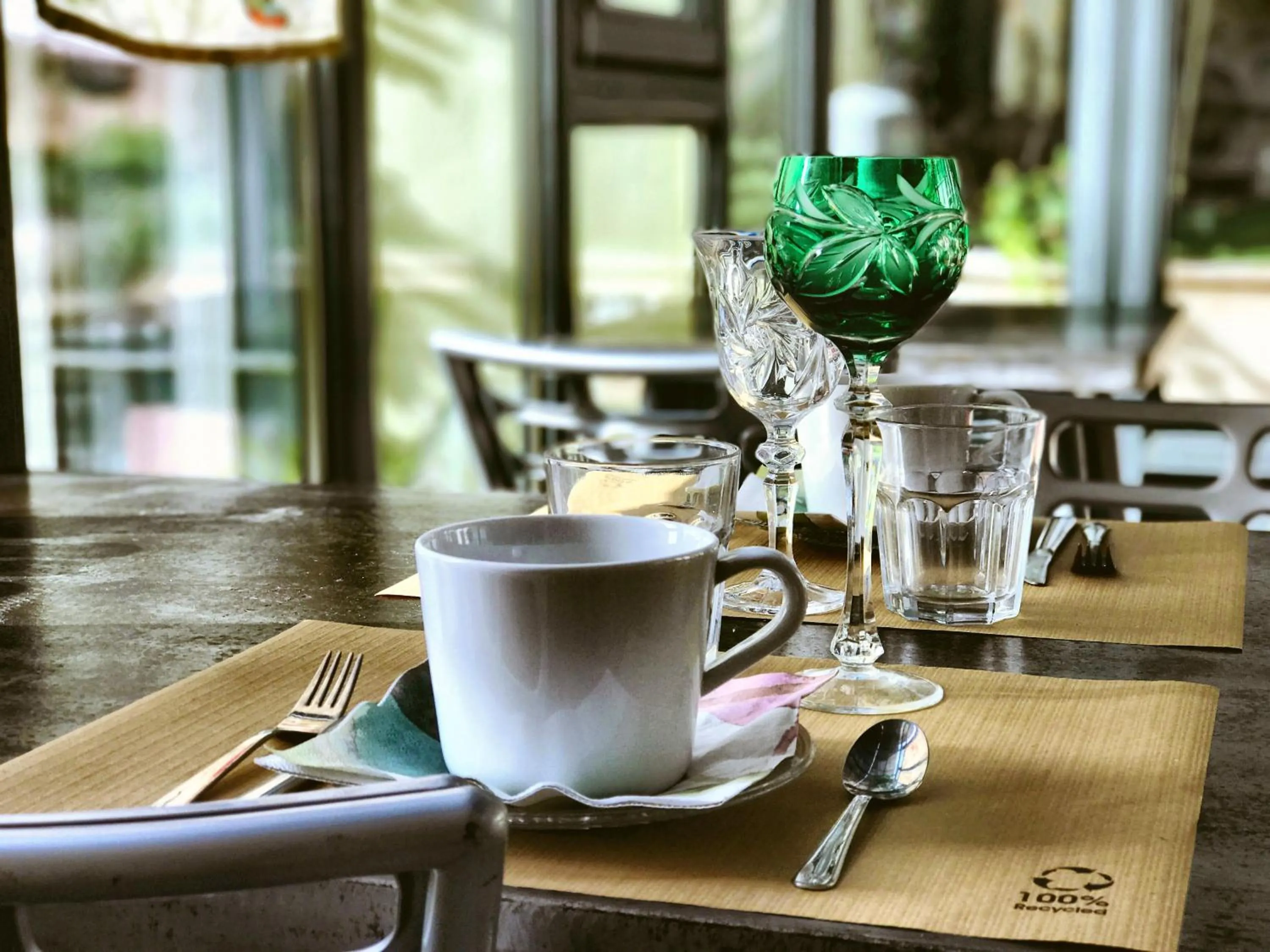 Restaurant/places to eat in B&B Villa Du Roc Fleuri