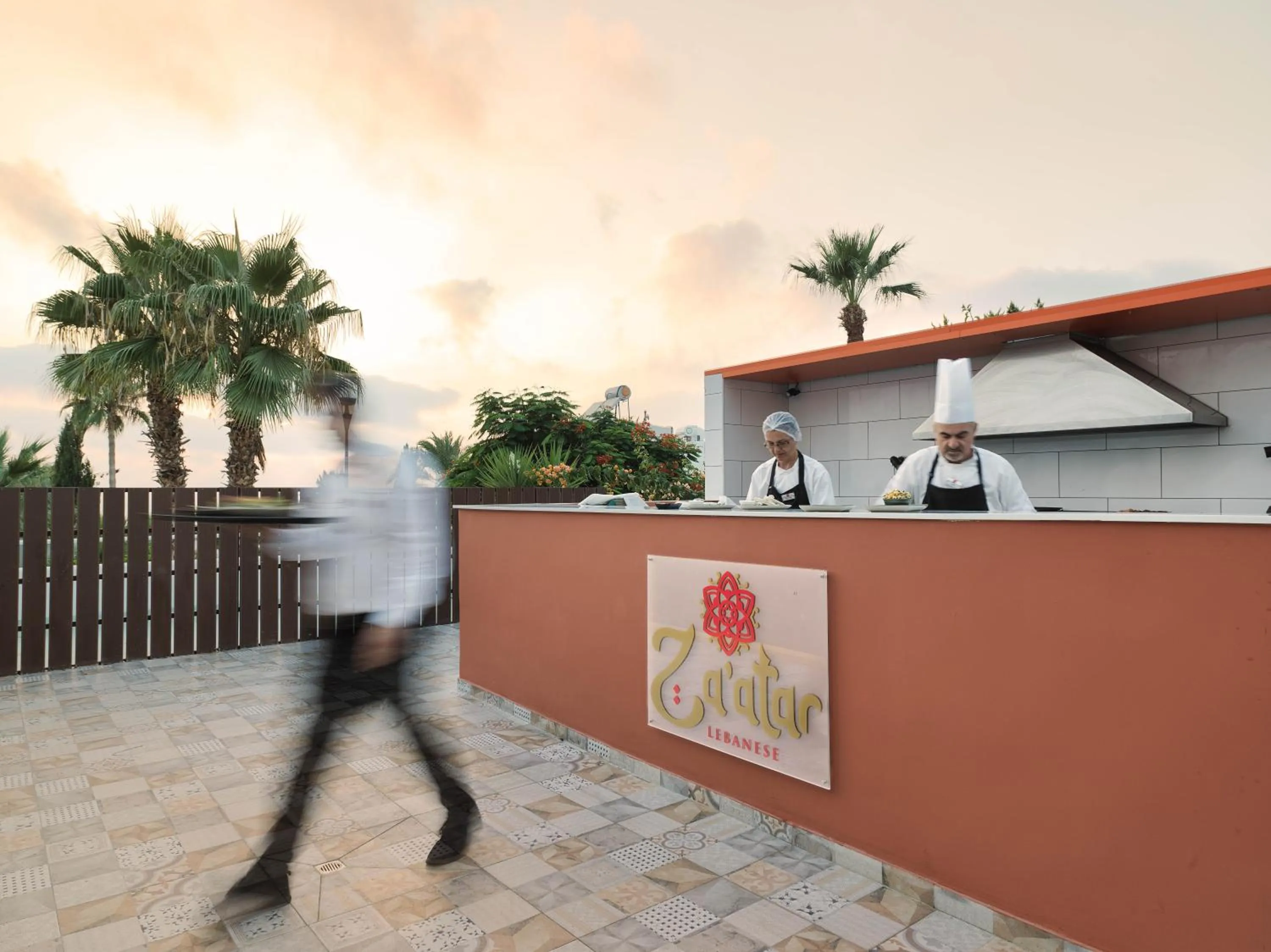 Restaurant/places to eat in Leonardo Laura Beach & Splash Resort