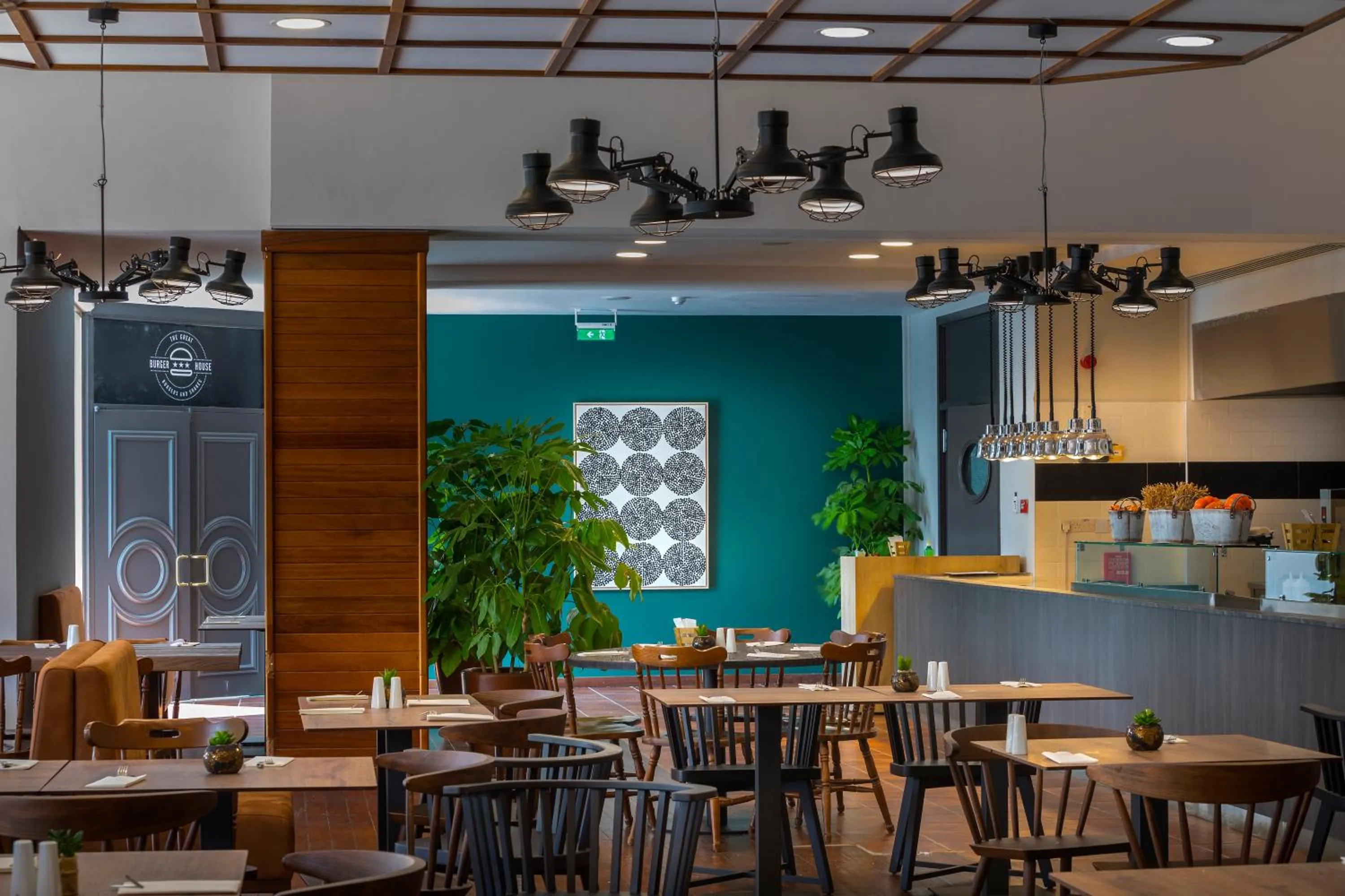 Restaurant/places to eat in Leonardo Laura Beach & Splash Resort