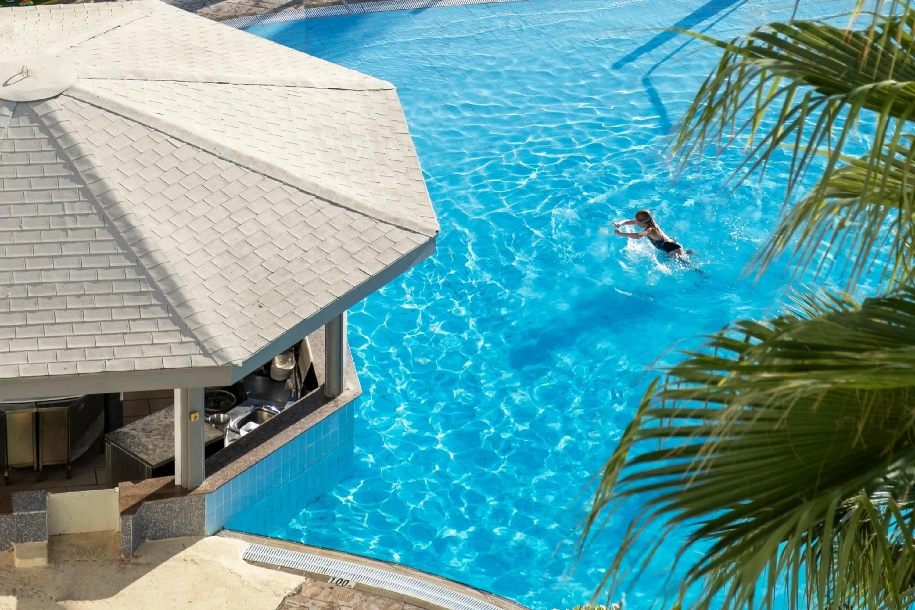 Swimming pool in Leonardo Laura Beach & Splash Resort