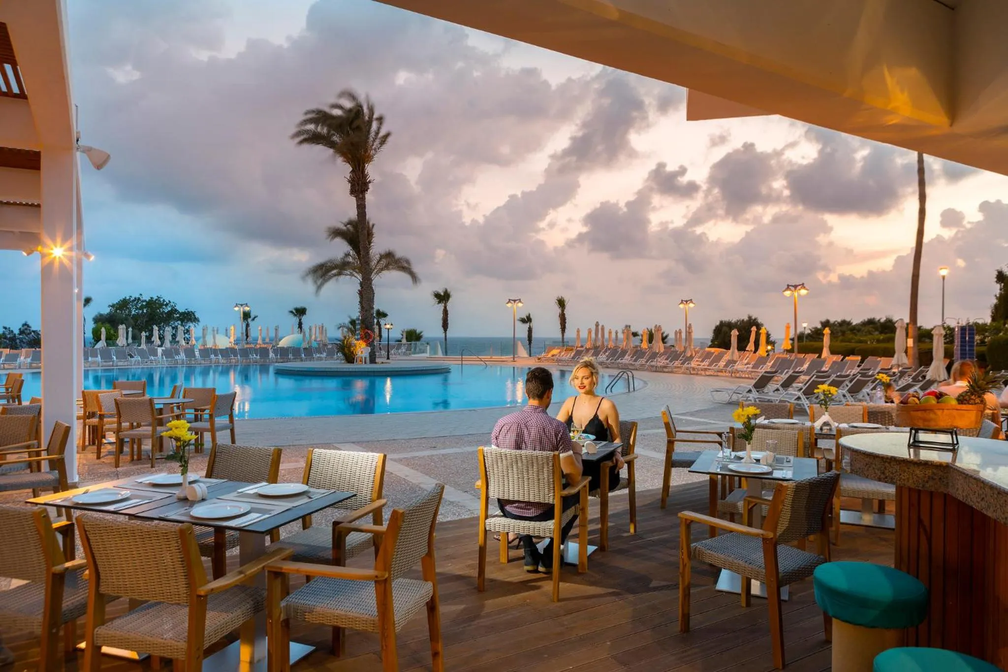 Restaurant/places to eat in Leonardo Laura Beach & Splash Resort