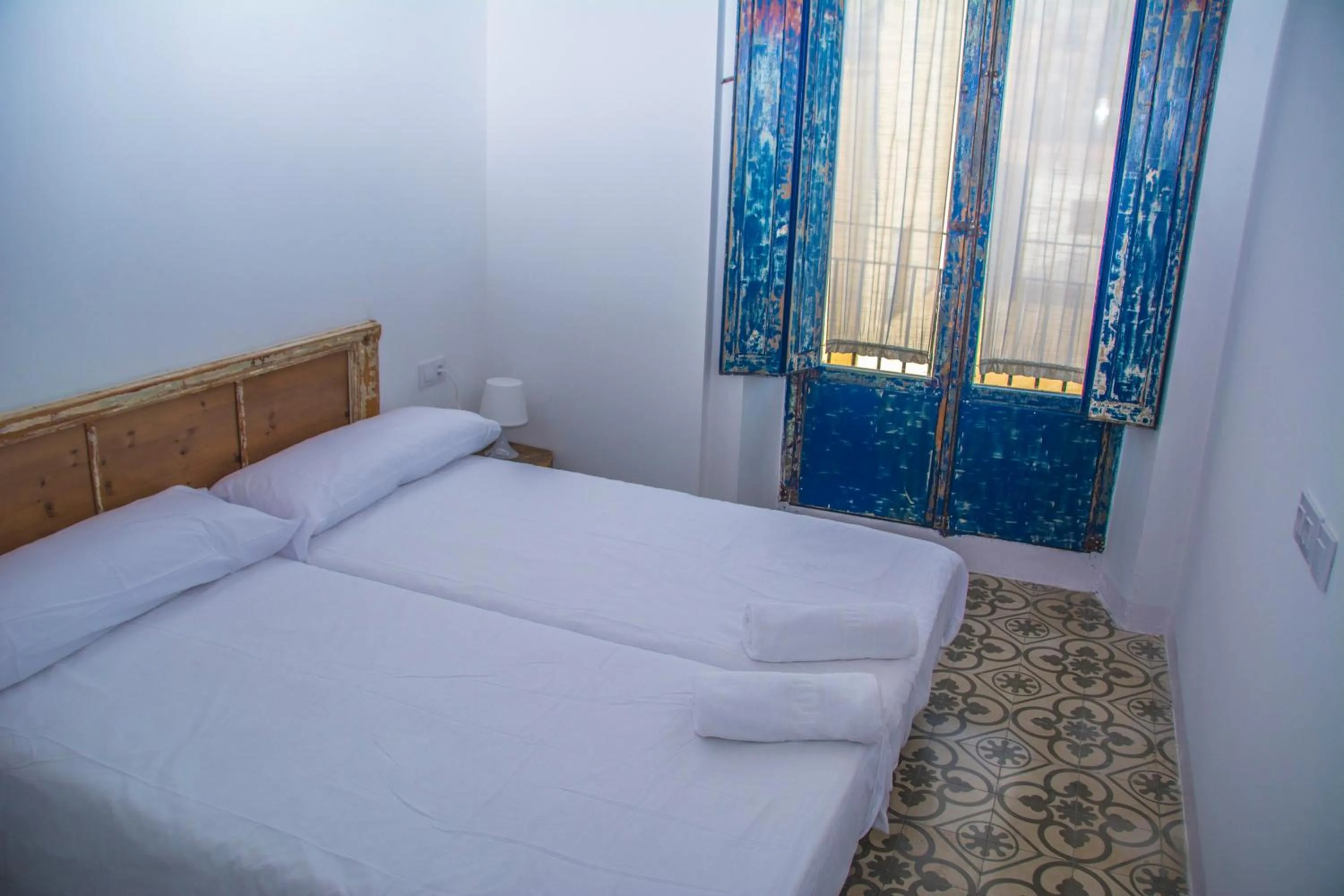 Photo of the whole room, Bed in Pigal