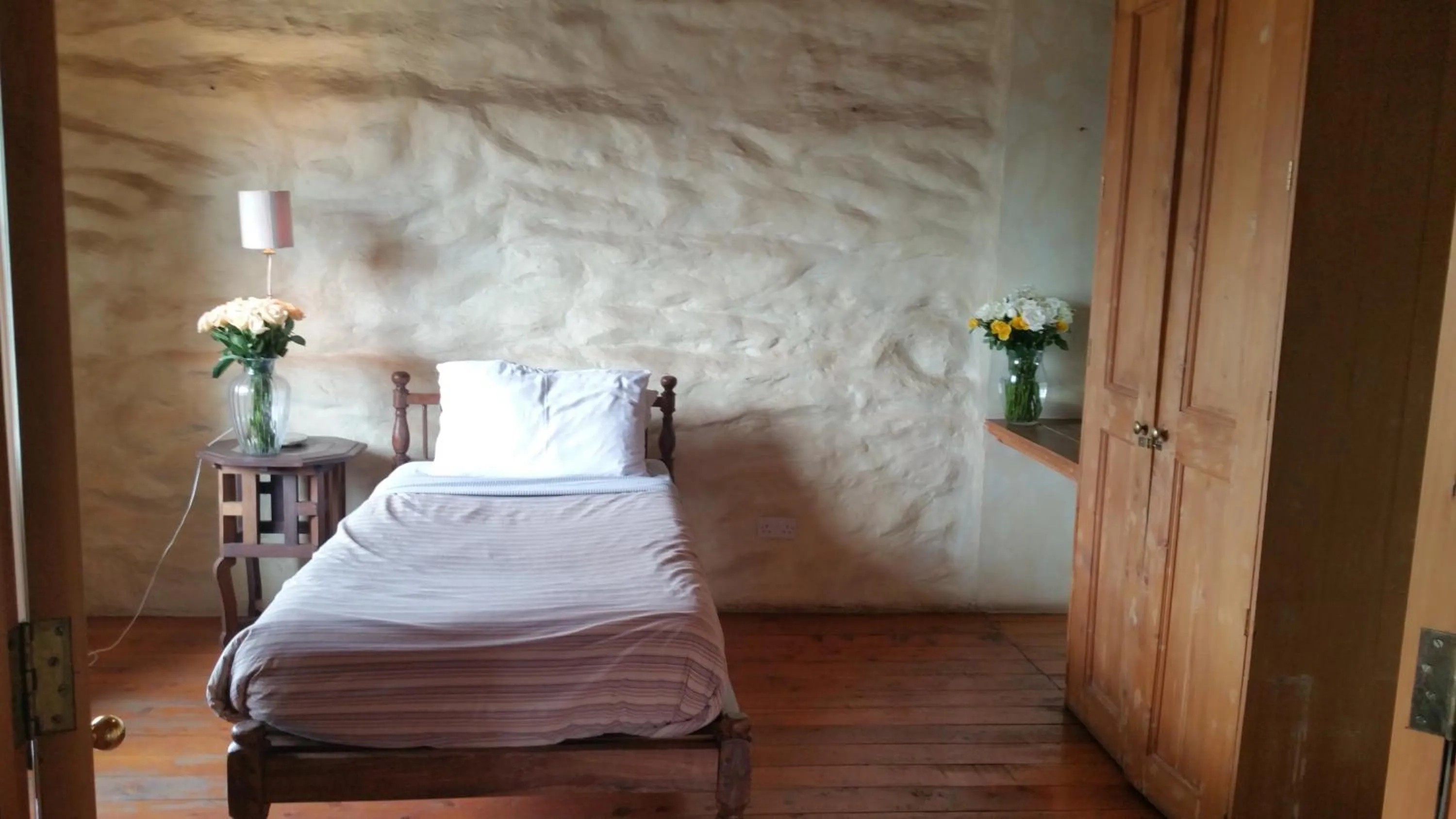 Day, Bed in Woodmere Grand Hotel & Serviced Apartments