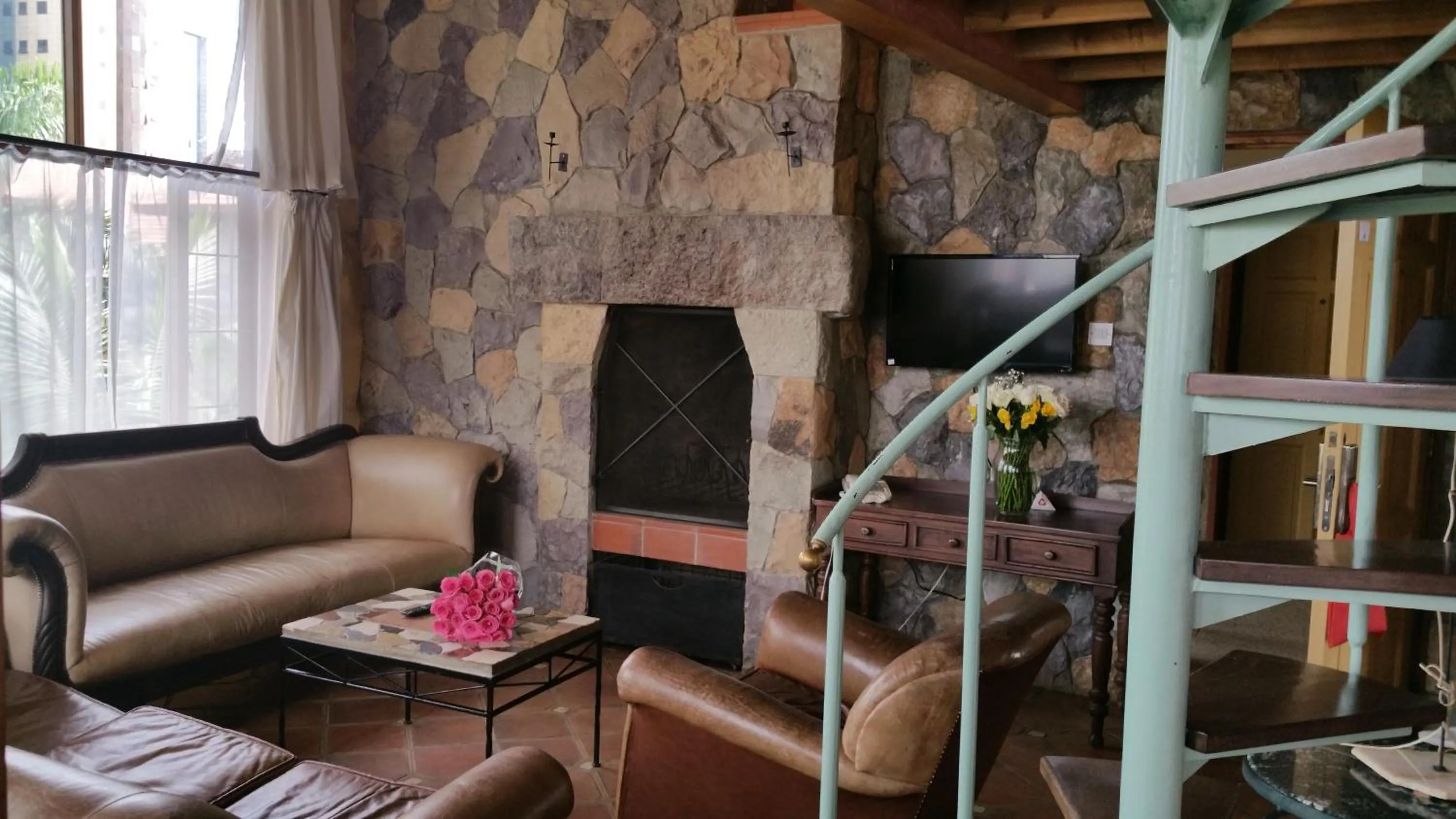 Day in Woodmere Grand Hotel & Serviced Apartments