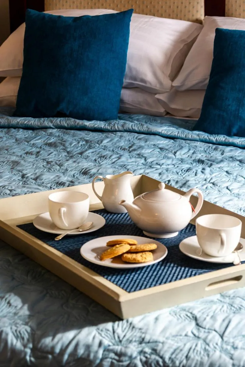 Bedroom, Bed in The Bull at Foolow