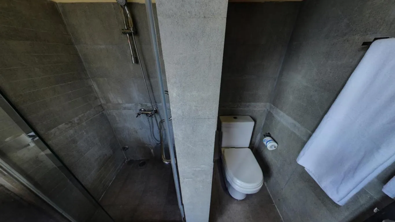 Bathroom in Cottage 42