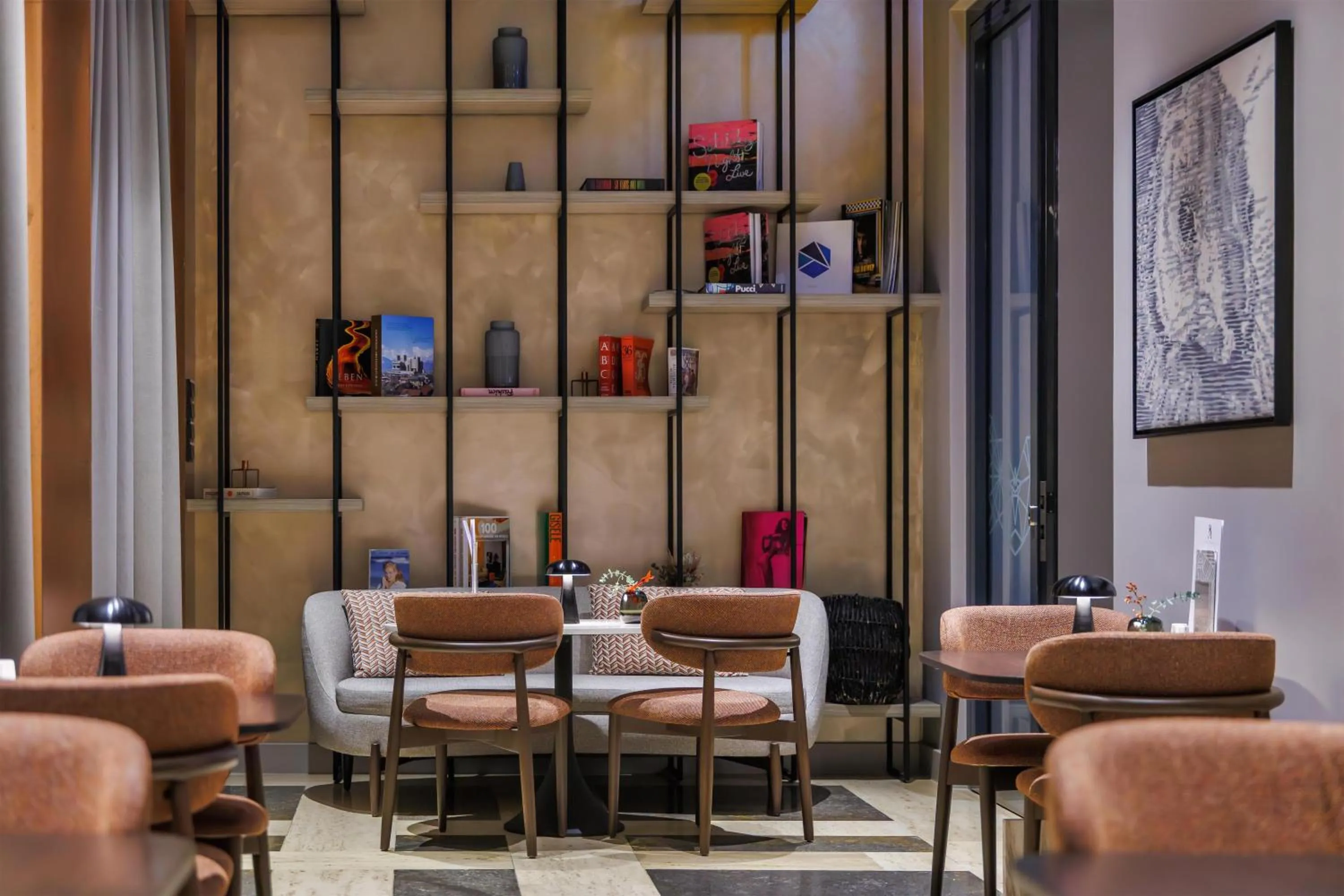 Lounge or bar in Park Plaza Nuremberg