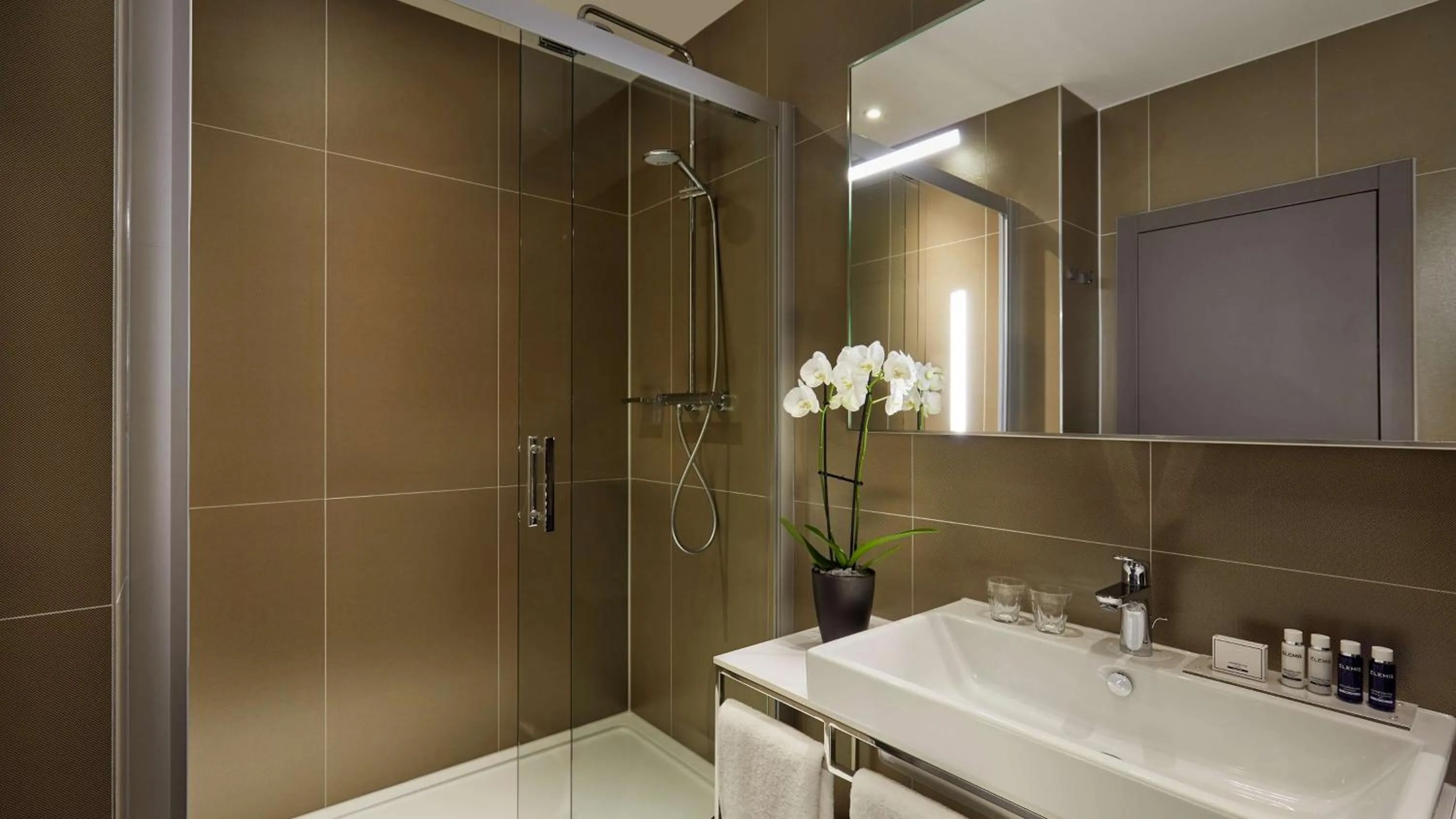 Bathroom in Park Plaza Nuremberg