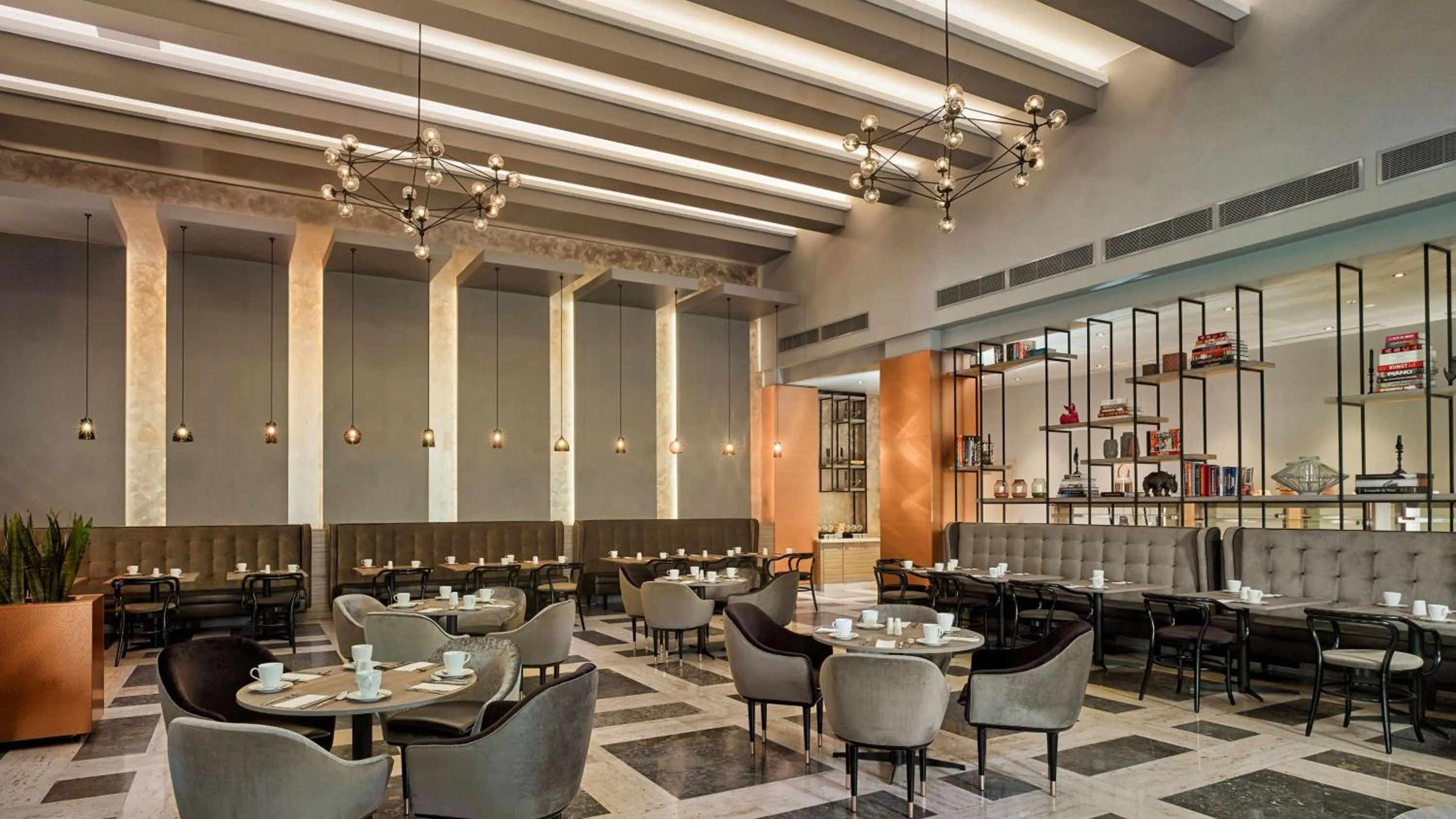 Restaurant/places to eat in Park Plaza Nuremberg