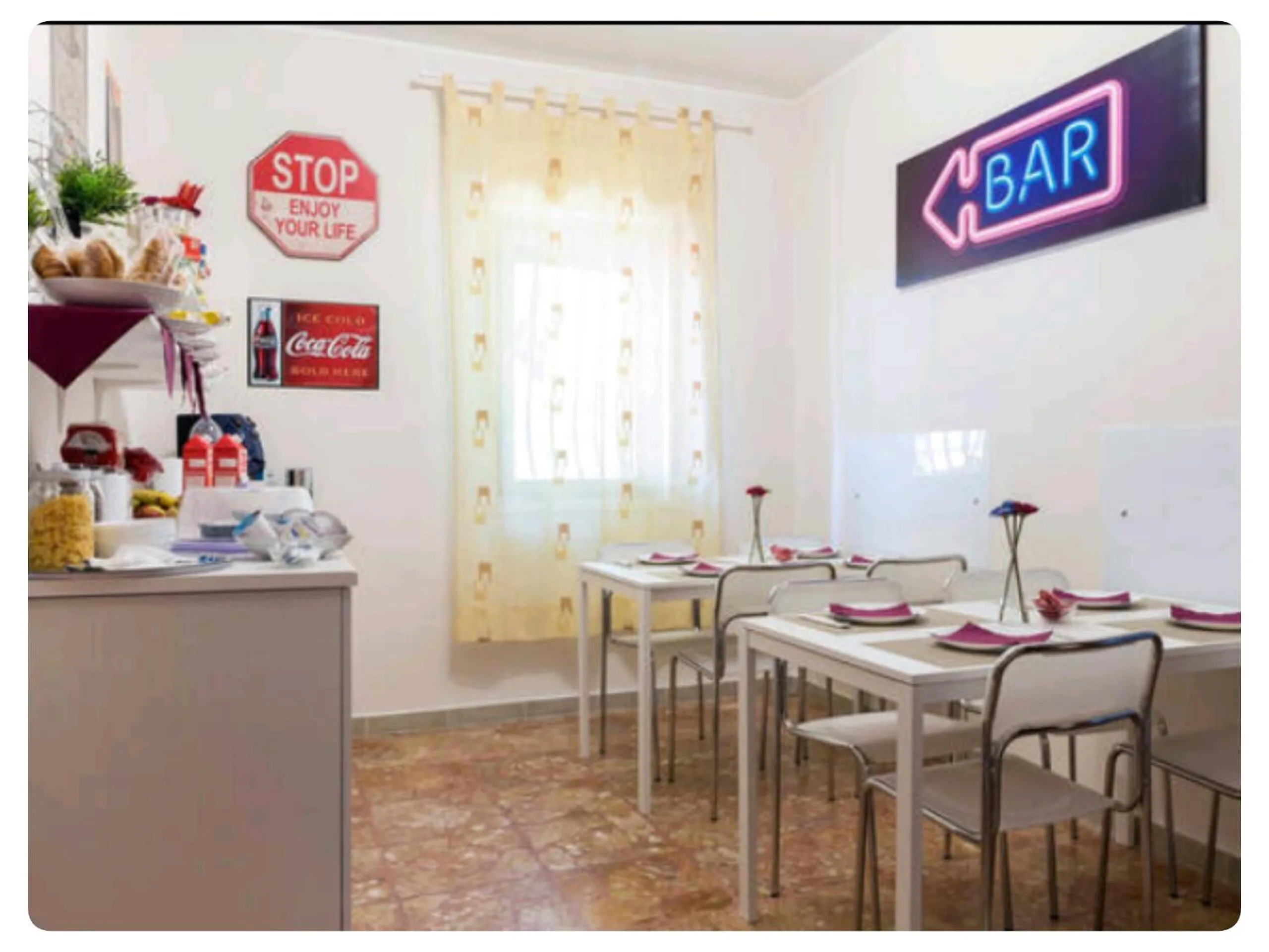 Lounge or bar in Bed & Breakfast Fontanarossa Airport -Private Parking-