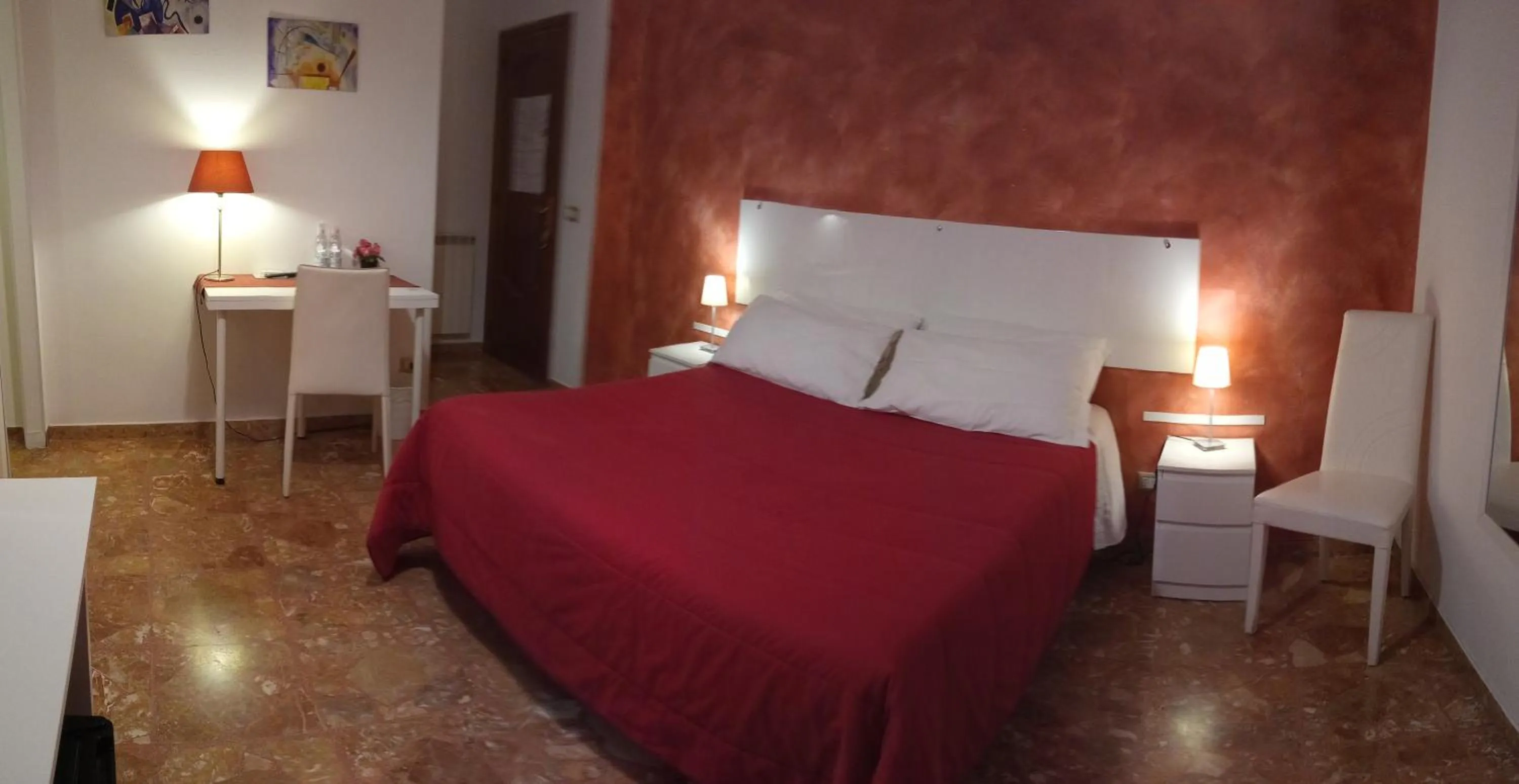 Bed in Bed & Breakfast Fontanarossa Airport -Private Parking-