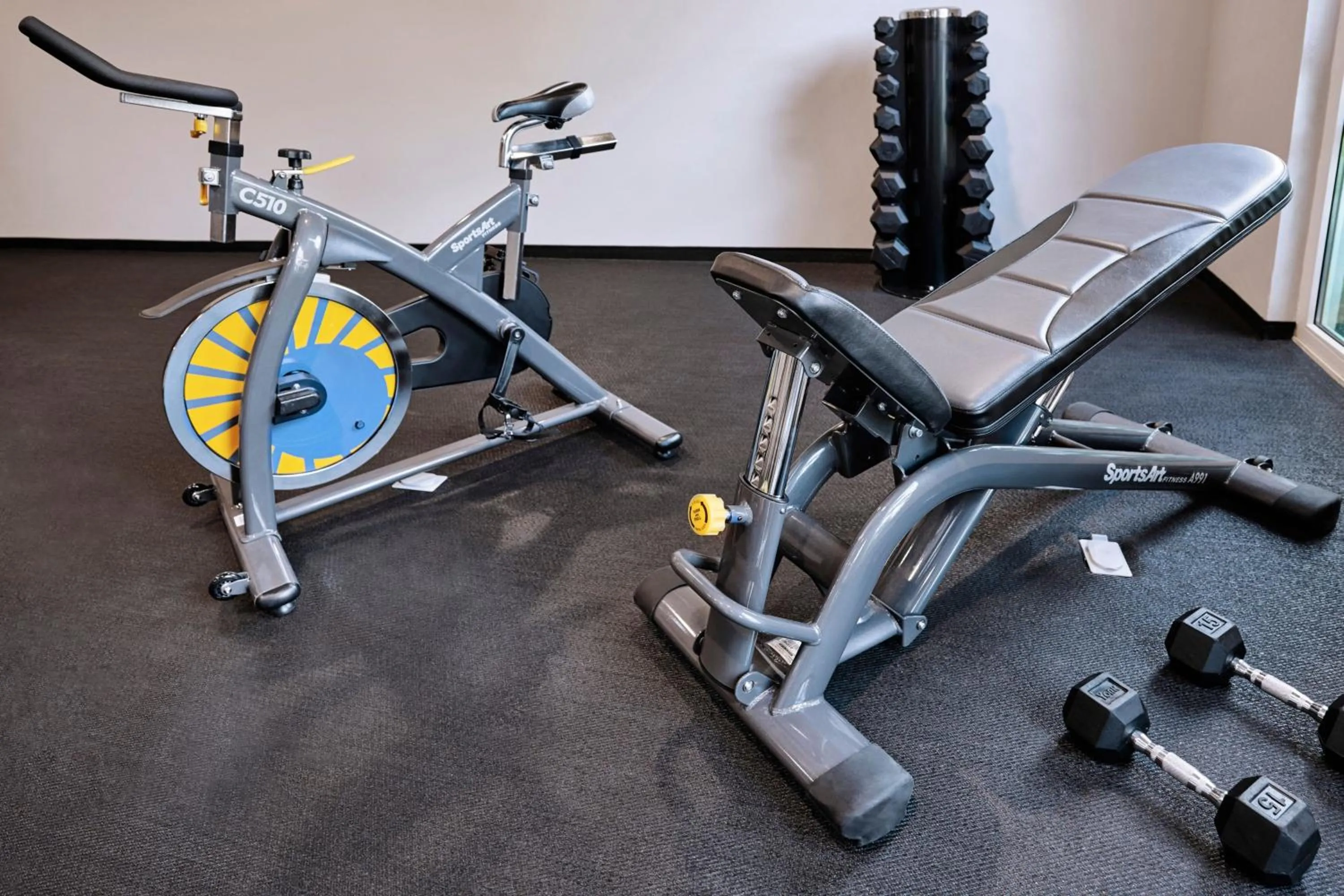 Fitness centre/facilities in City Express Suites by Marriott Silao Aeropuerto