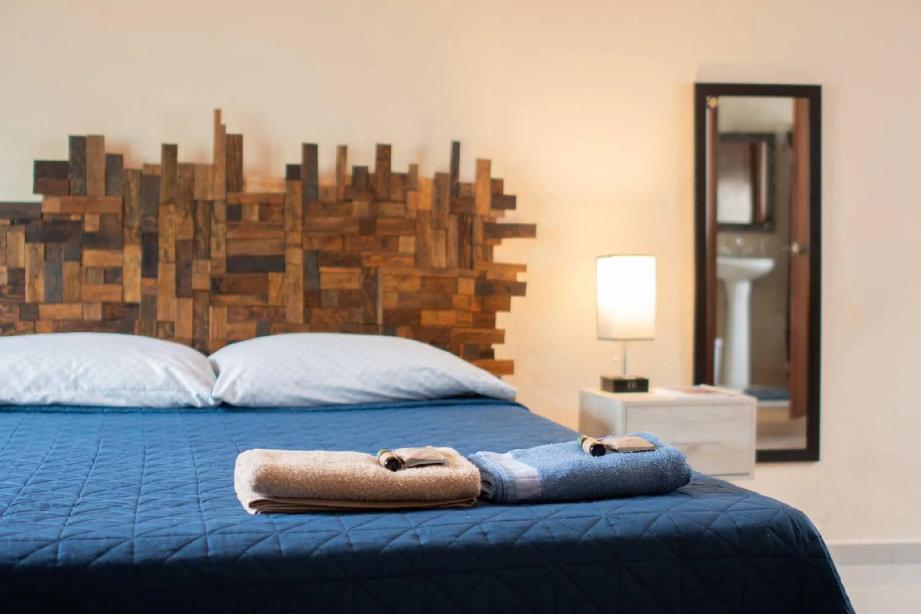 Standard King Room in Hostal Encounter Guanajuato
