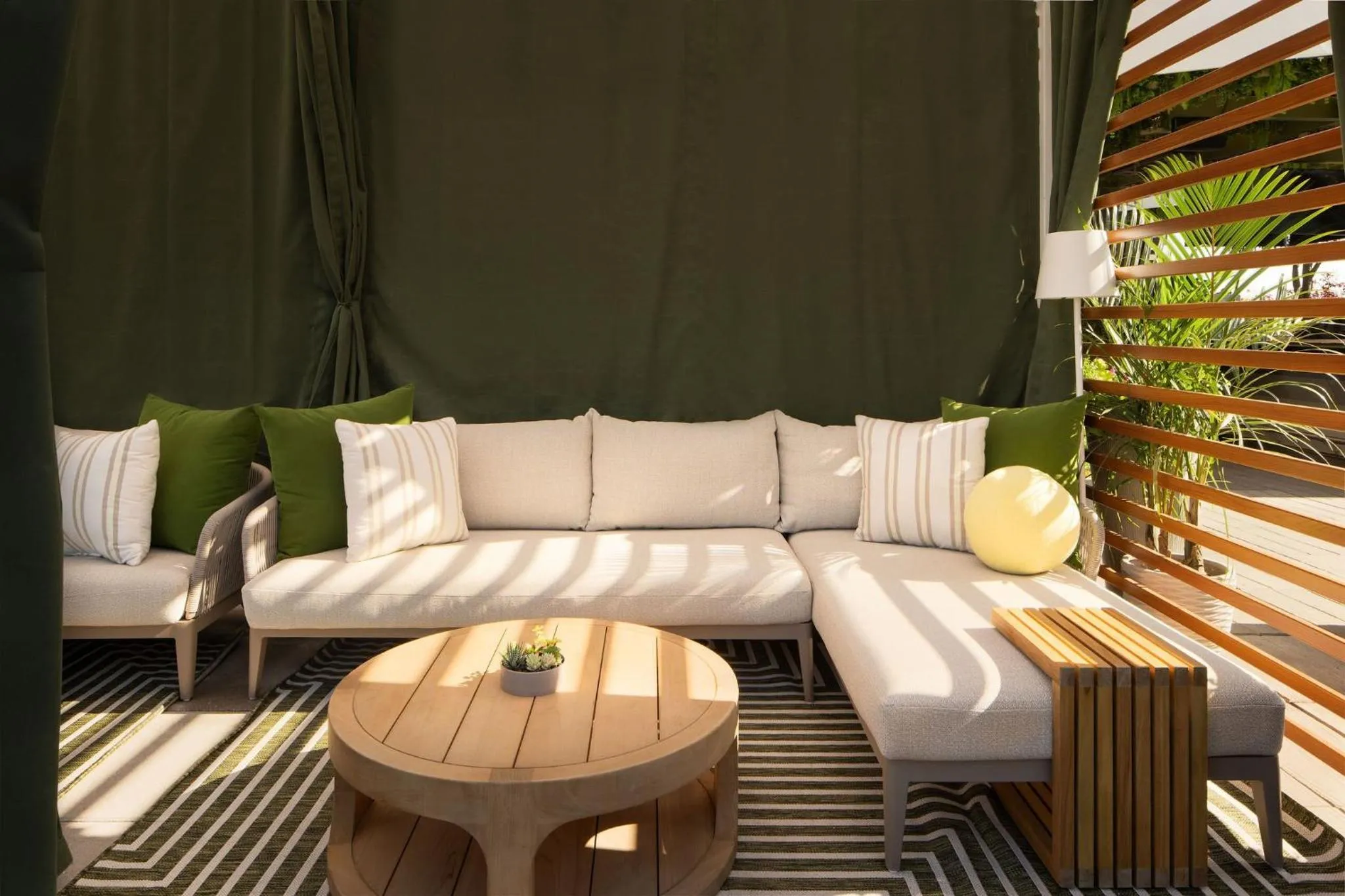 Swimming pool in Halcyon - A Hotel in Cherry Creek