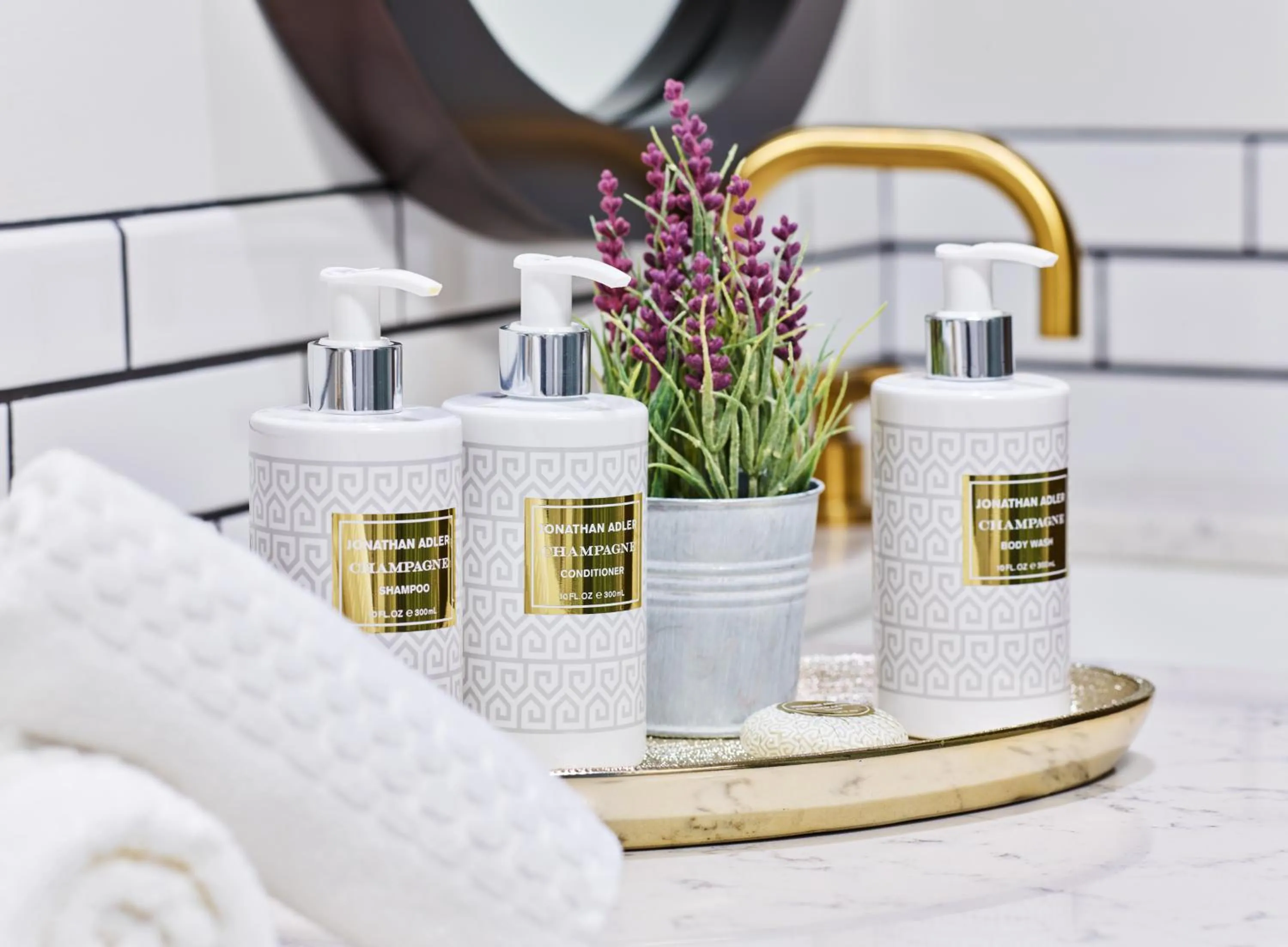 Bathroom in Halcyon - A Hotel in Cherry Creek