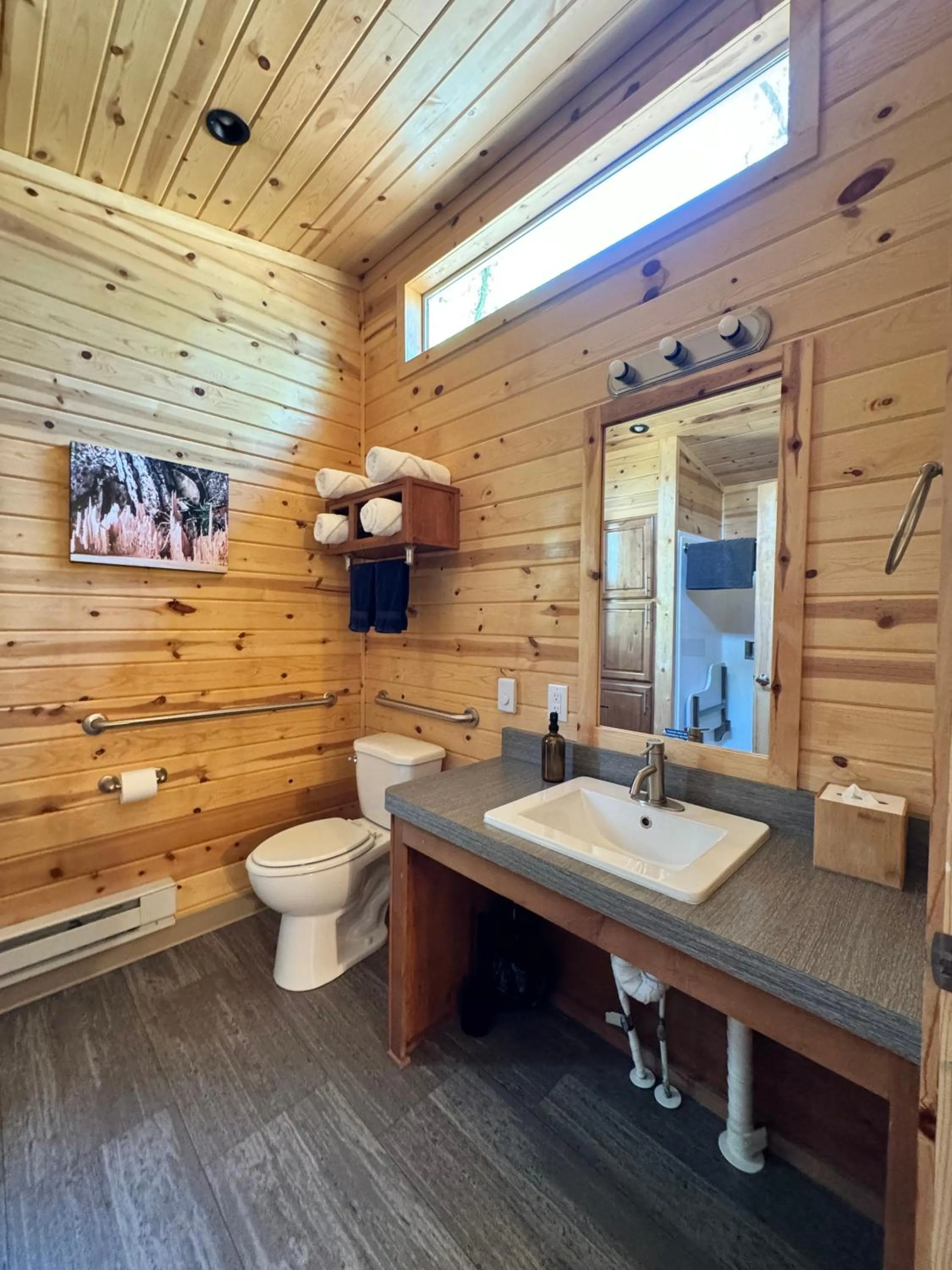 Bathroom in Sierra Meadows