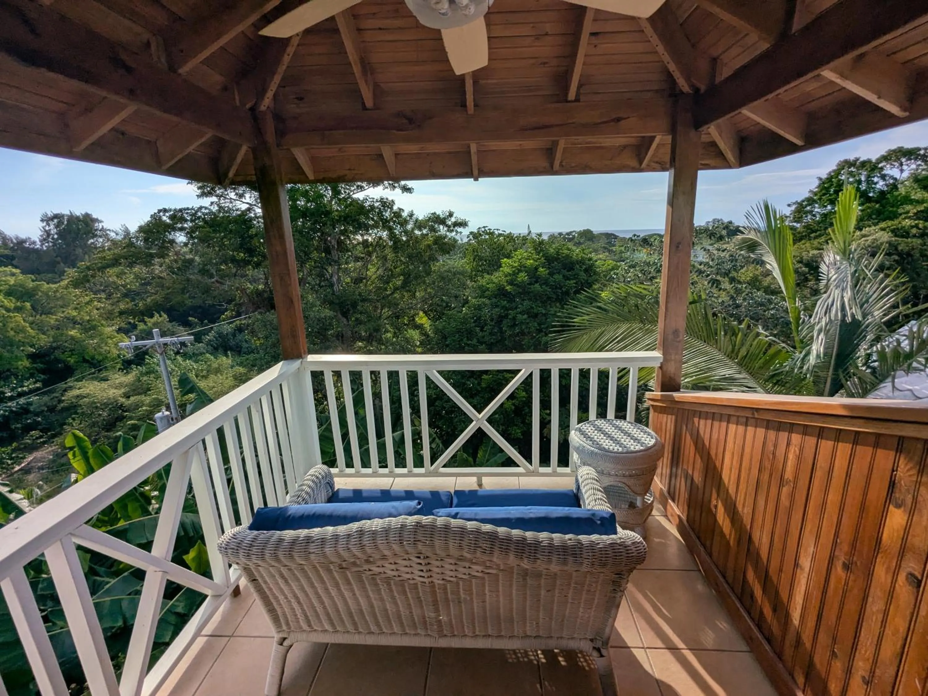Balcony/Terrace in Seaside Inn Roatan