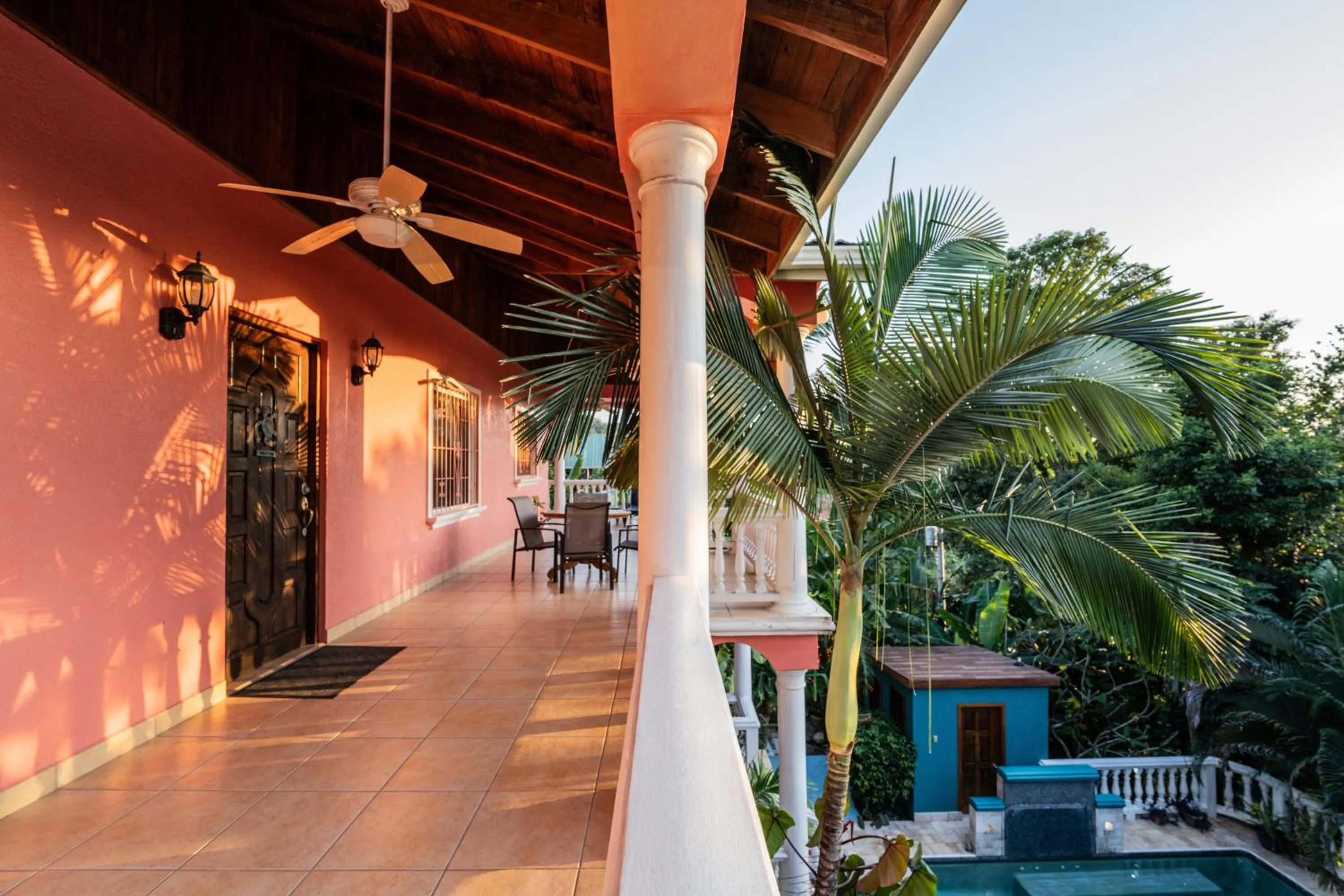 Balcony/Terrace in Seaside Inn Roatan