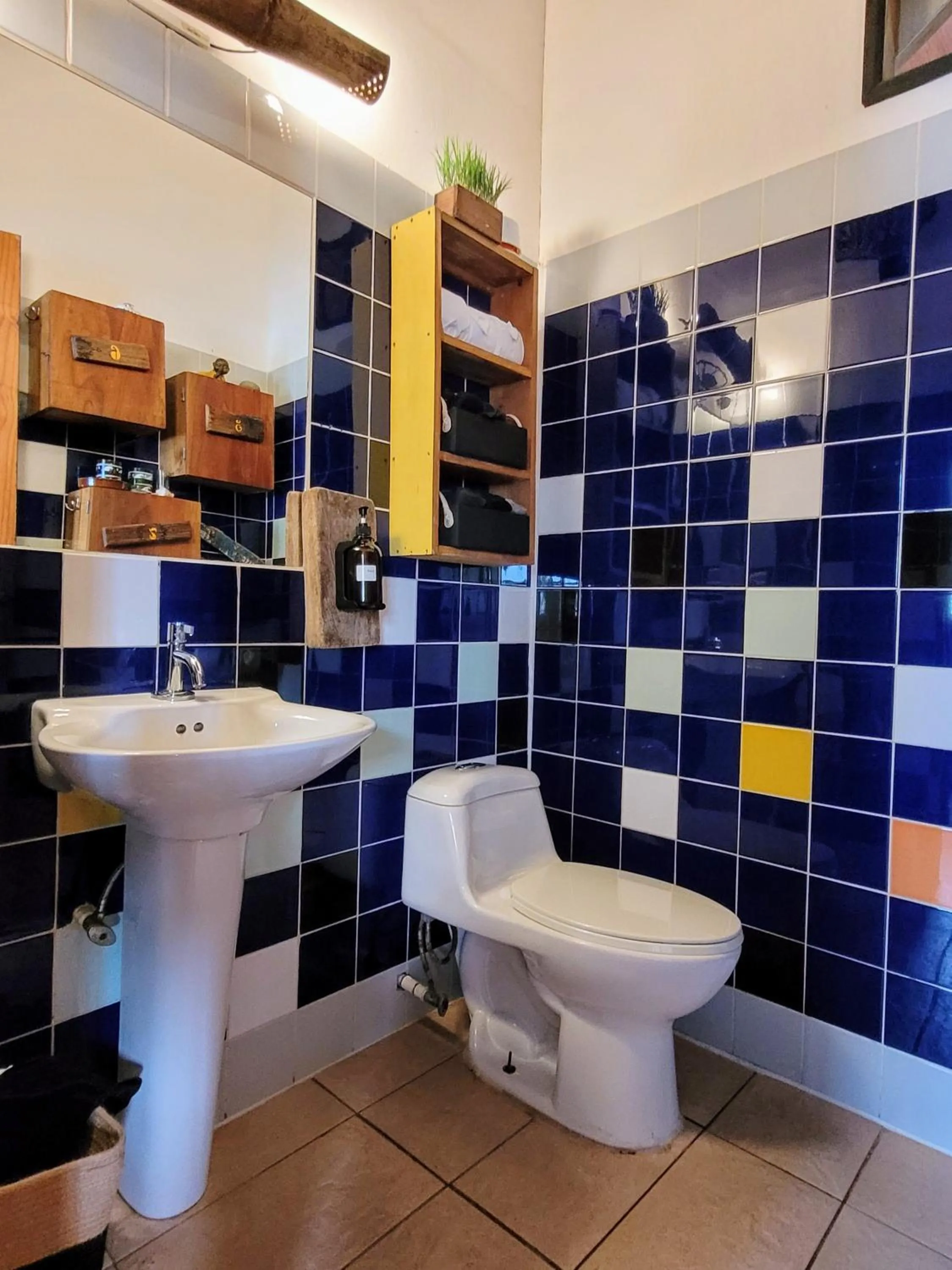 Barrbra BnB Over The Sea