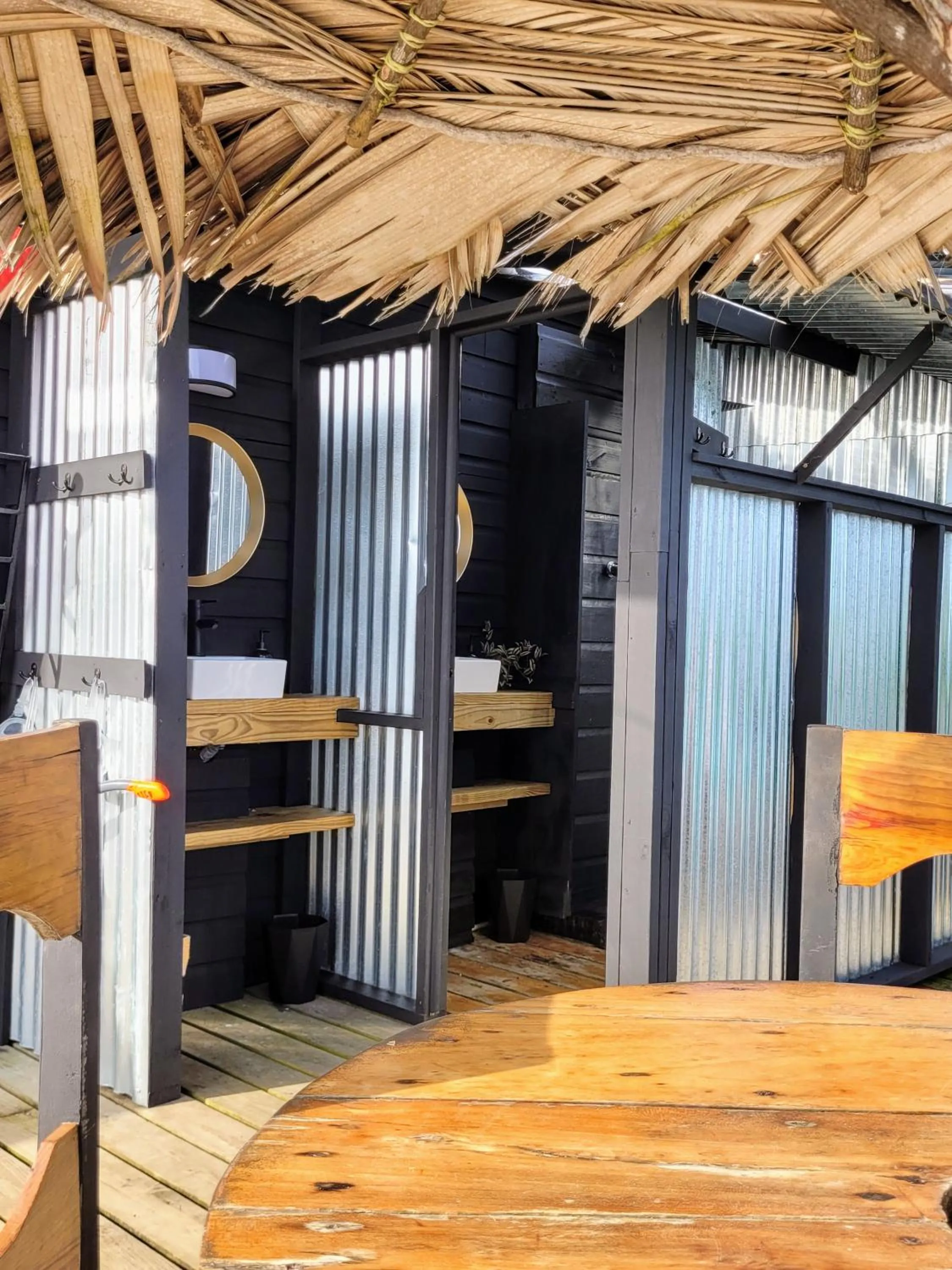 Barrbra BnB Over The Sea