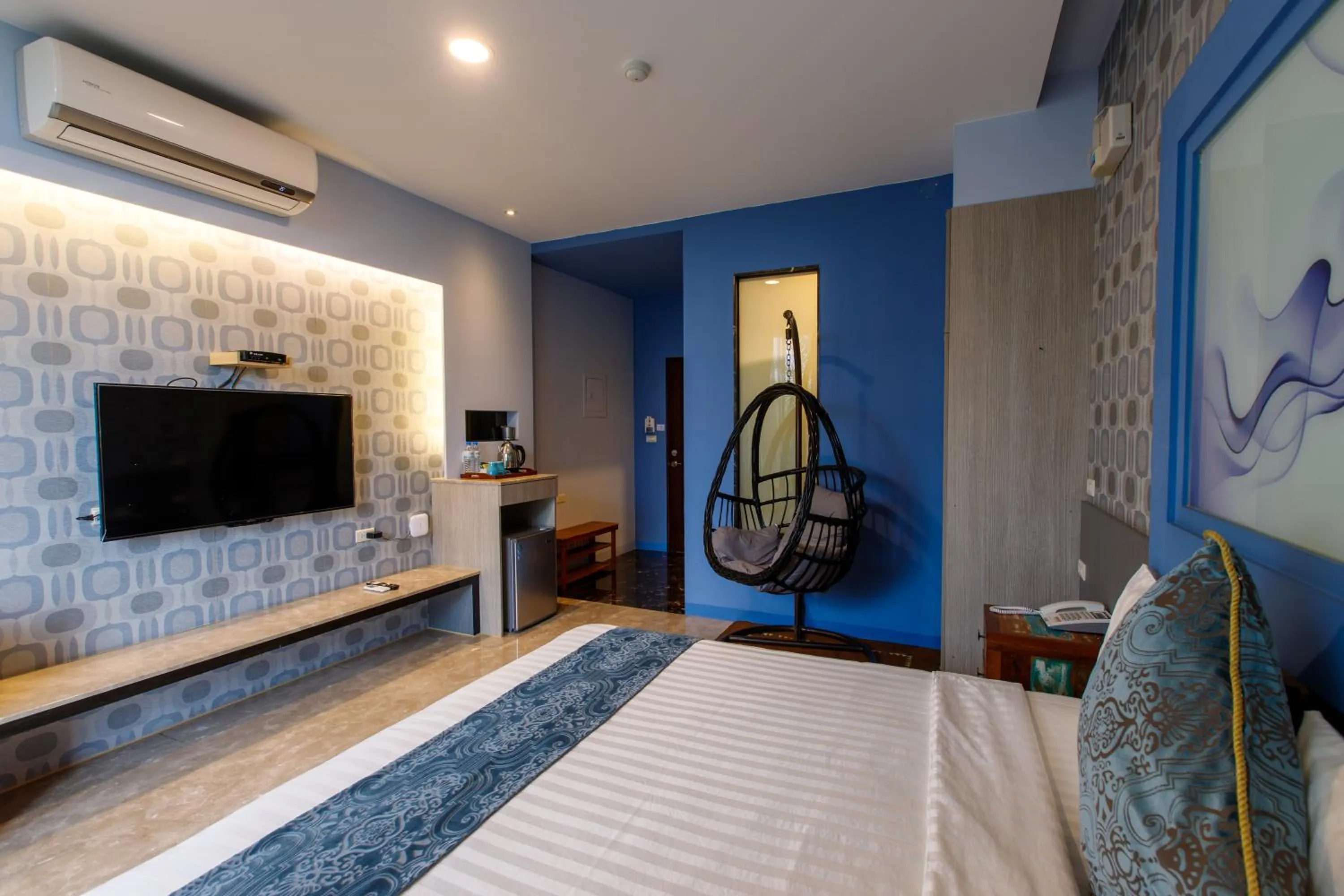 Bed in Oceanic Pearl Resort