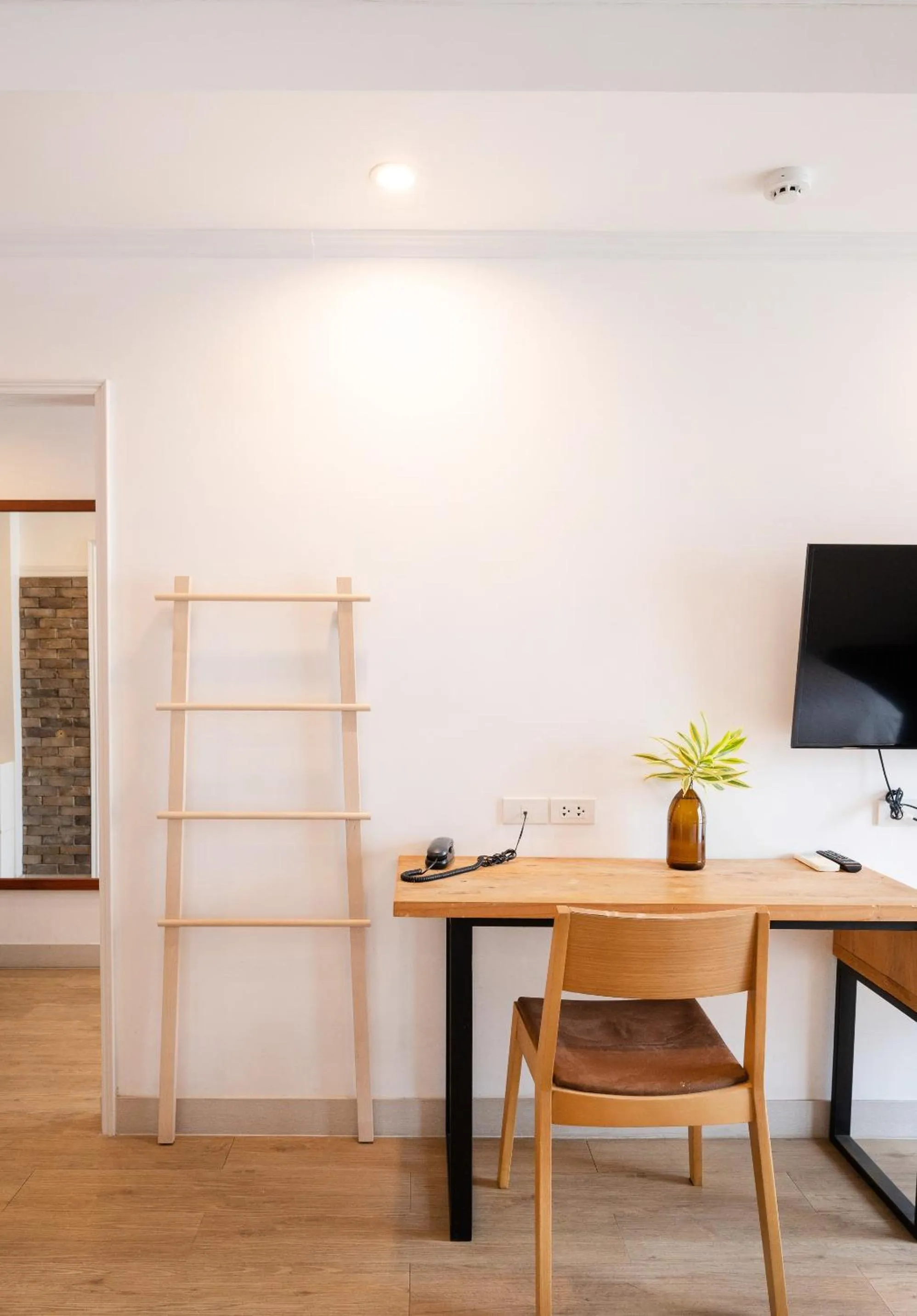 TV and multimedia in The Corner Lodge