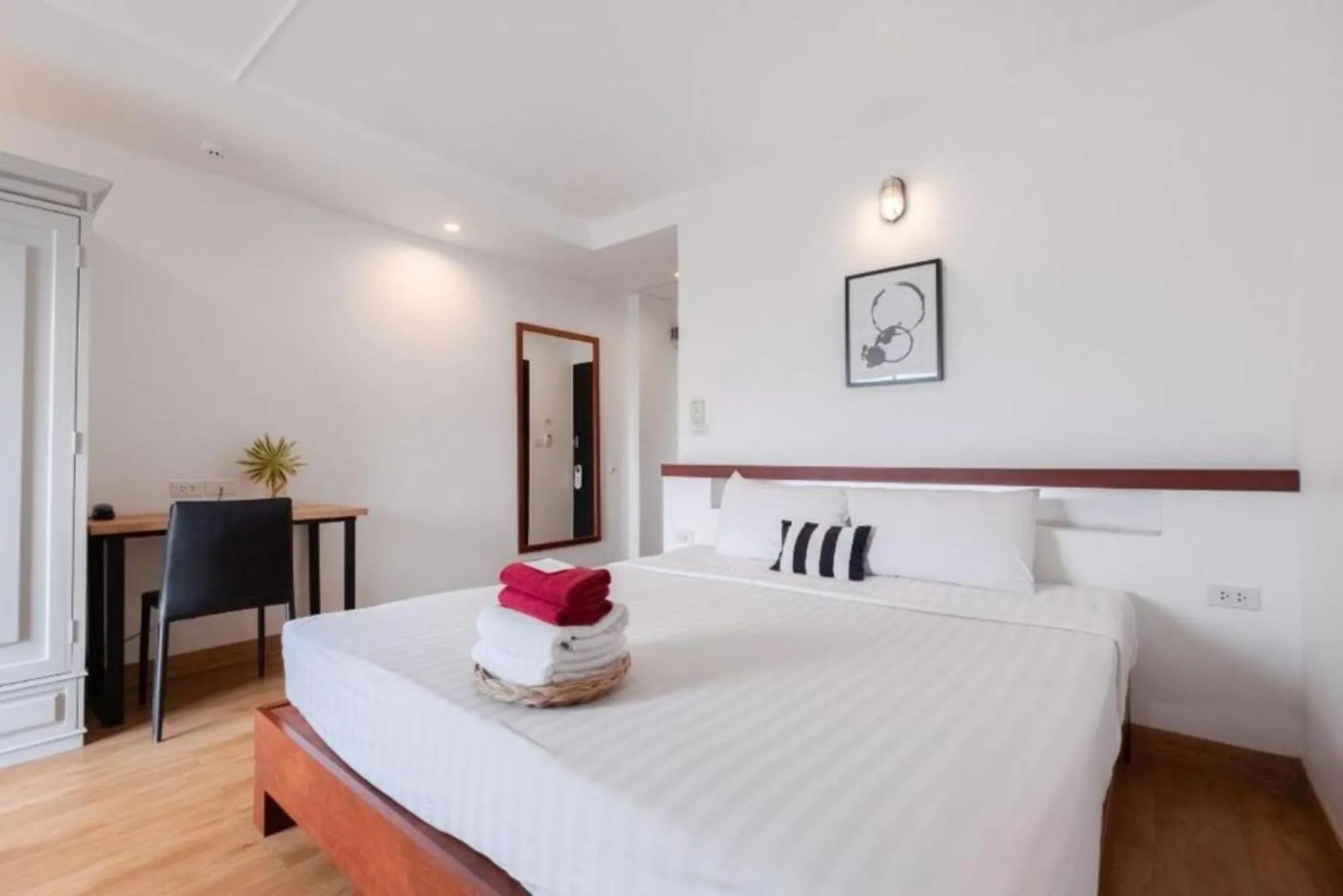 Bed in The Corner Lodge