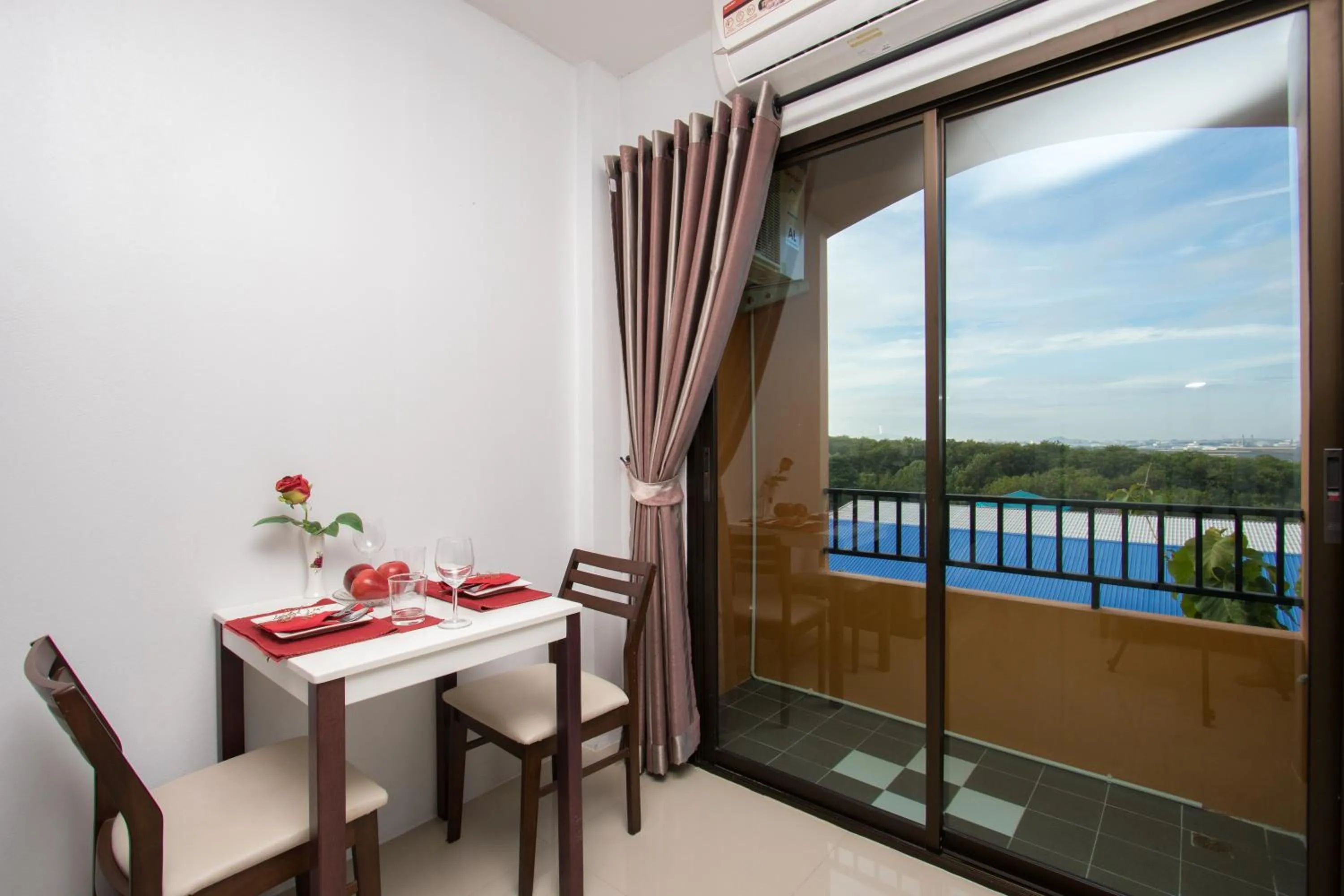 Balcony/Terrace in I-Home Residence and Hotel