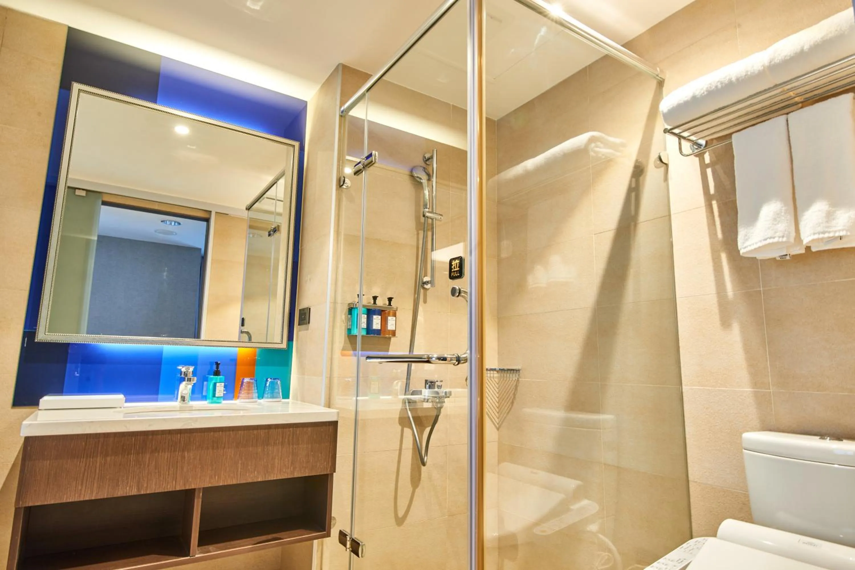 Bathroom in Holiday Inn Express Kaohsiung Love River by IHG